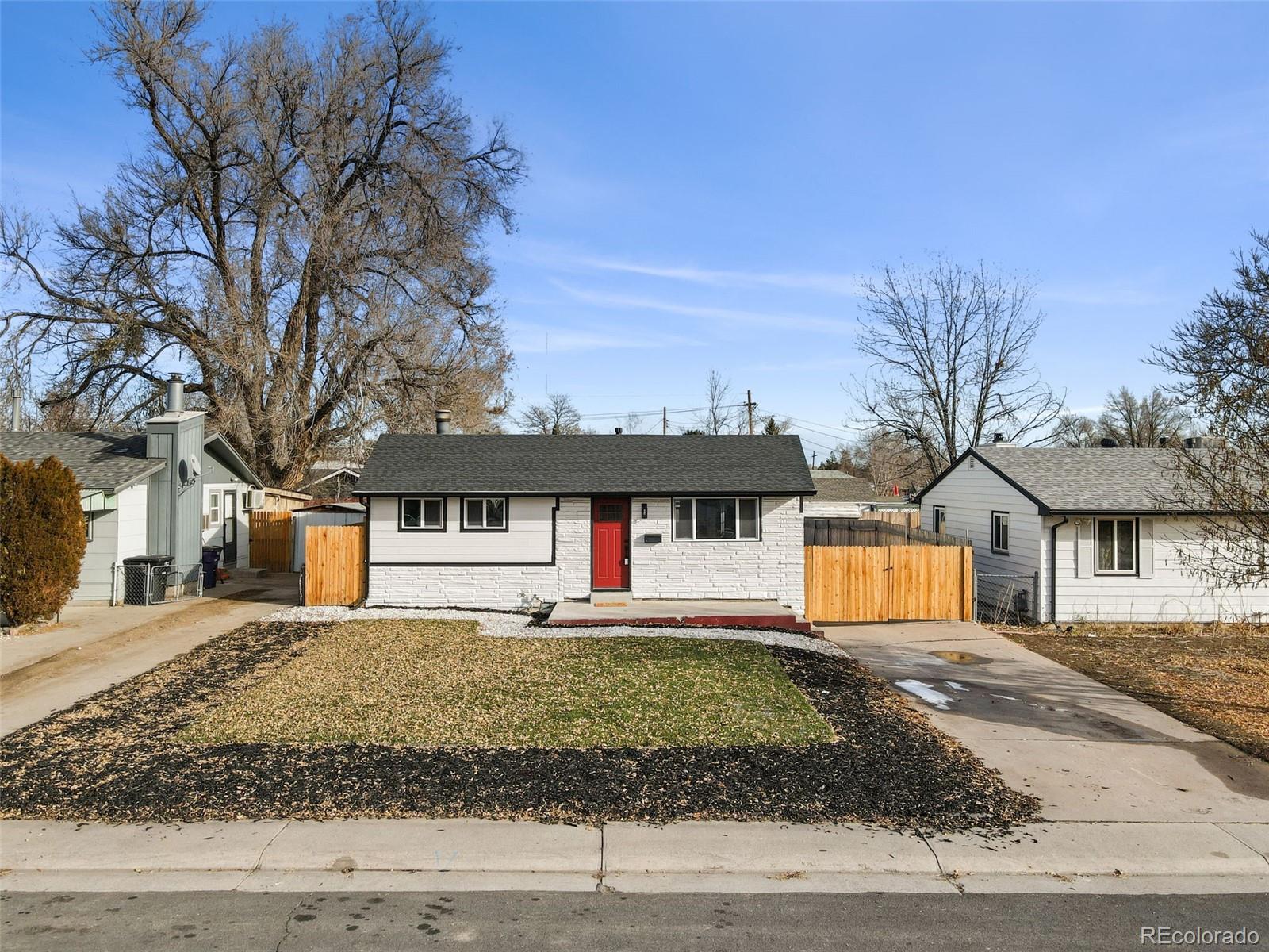 1882 S Alcott Street, denver MLS: 6913576 Beds: 3 Baths: 2 Price: $530,000