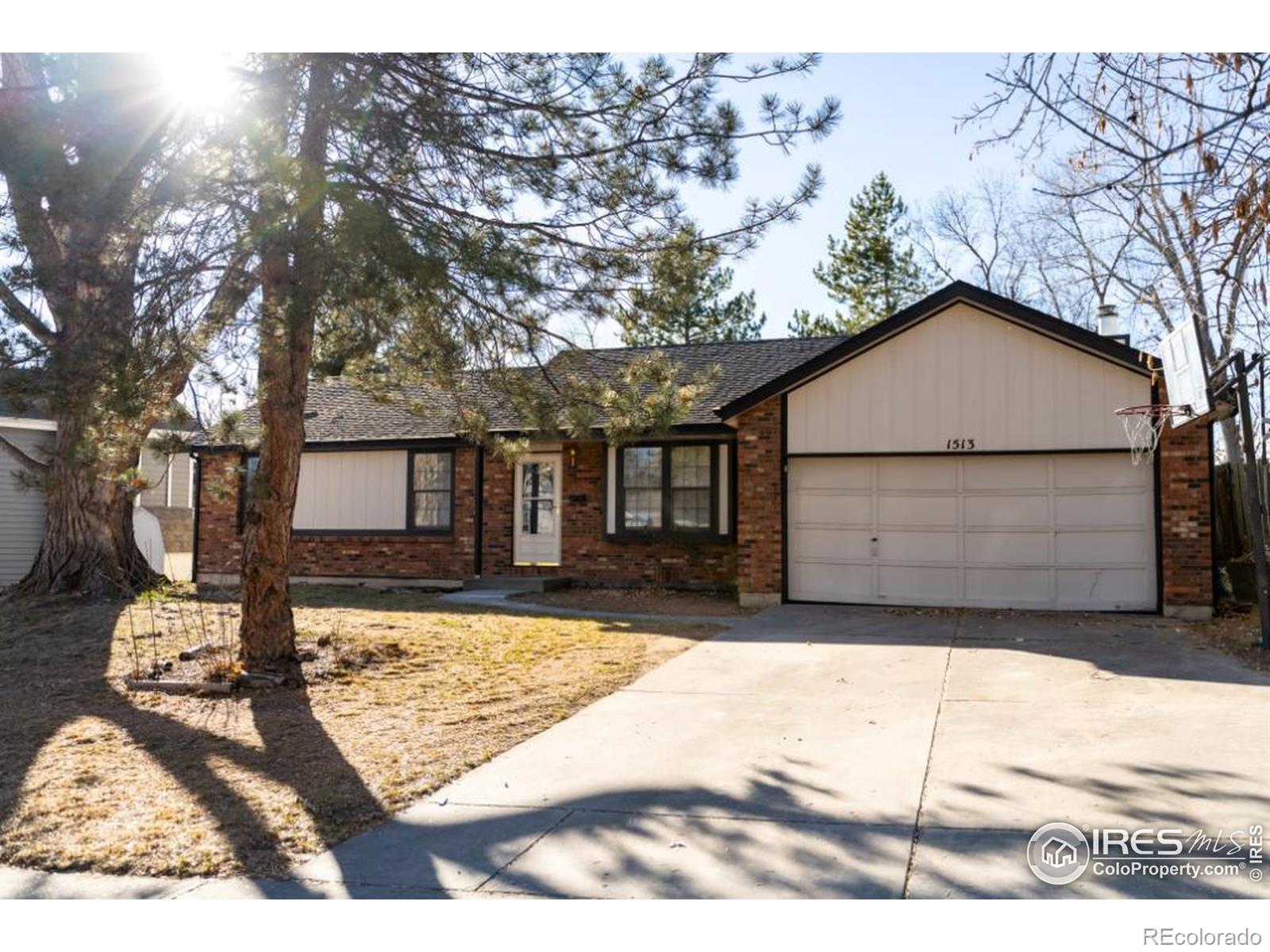 1513  Yount Street, fort collins MLS: 4567891023688 Beds: 3 Baths: 1 Price: $460,000