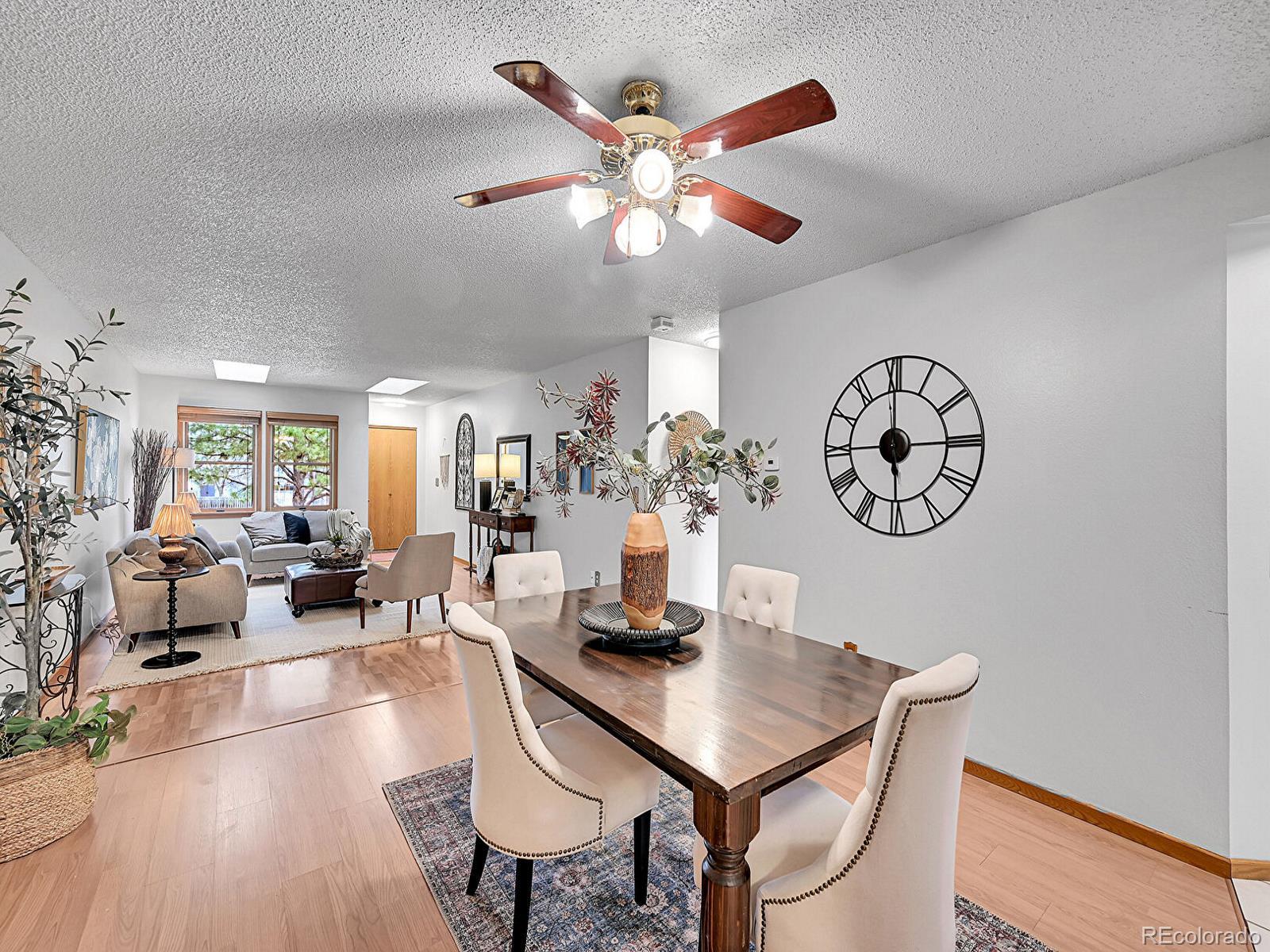 213 e 42nd street, Loveland sold home. Closed on 2025-04-17 for $330,000.