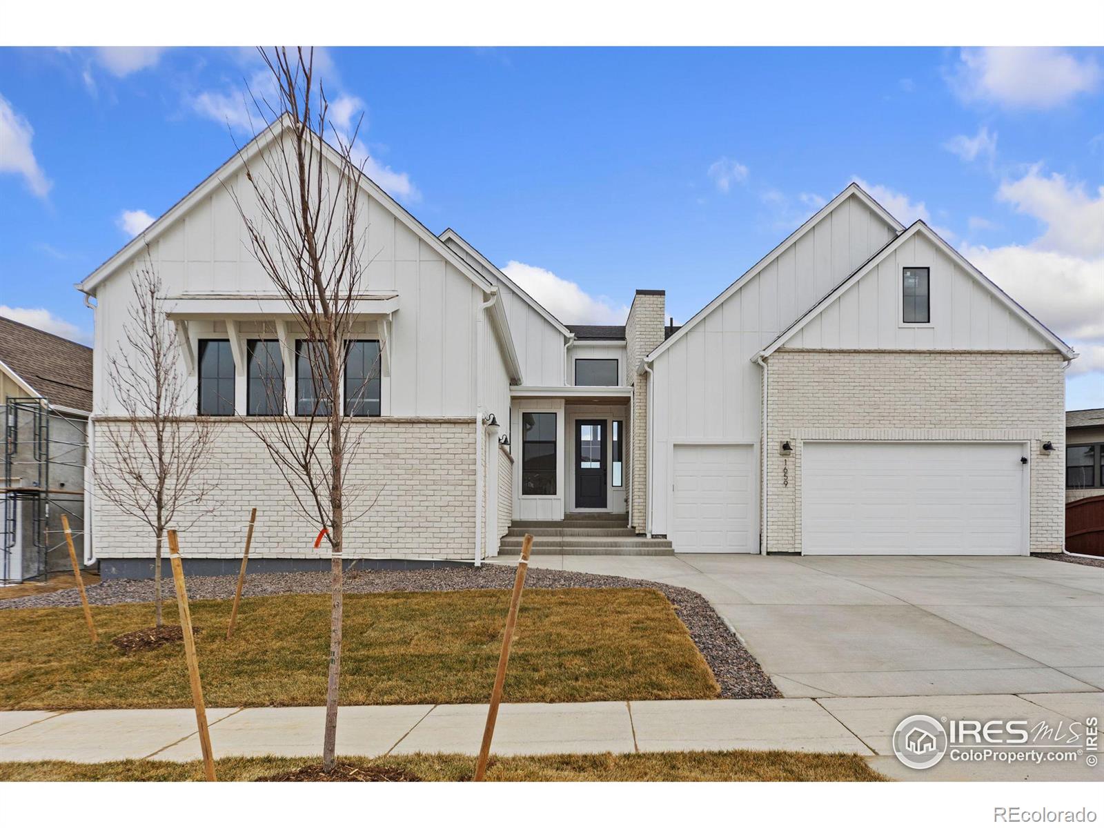 1659  Flourish Drive, windsor MLS: 4567891024035 Beds: 4 Baths: 5 Price: $1,549,900