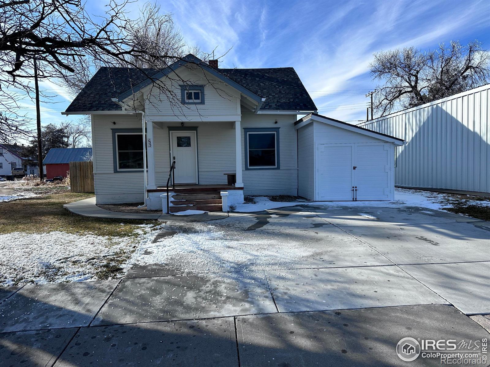 155 w 4th street, Cheyenne Wells sold home. Closed on 2025-02-14 for $141,500.
