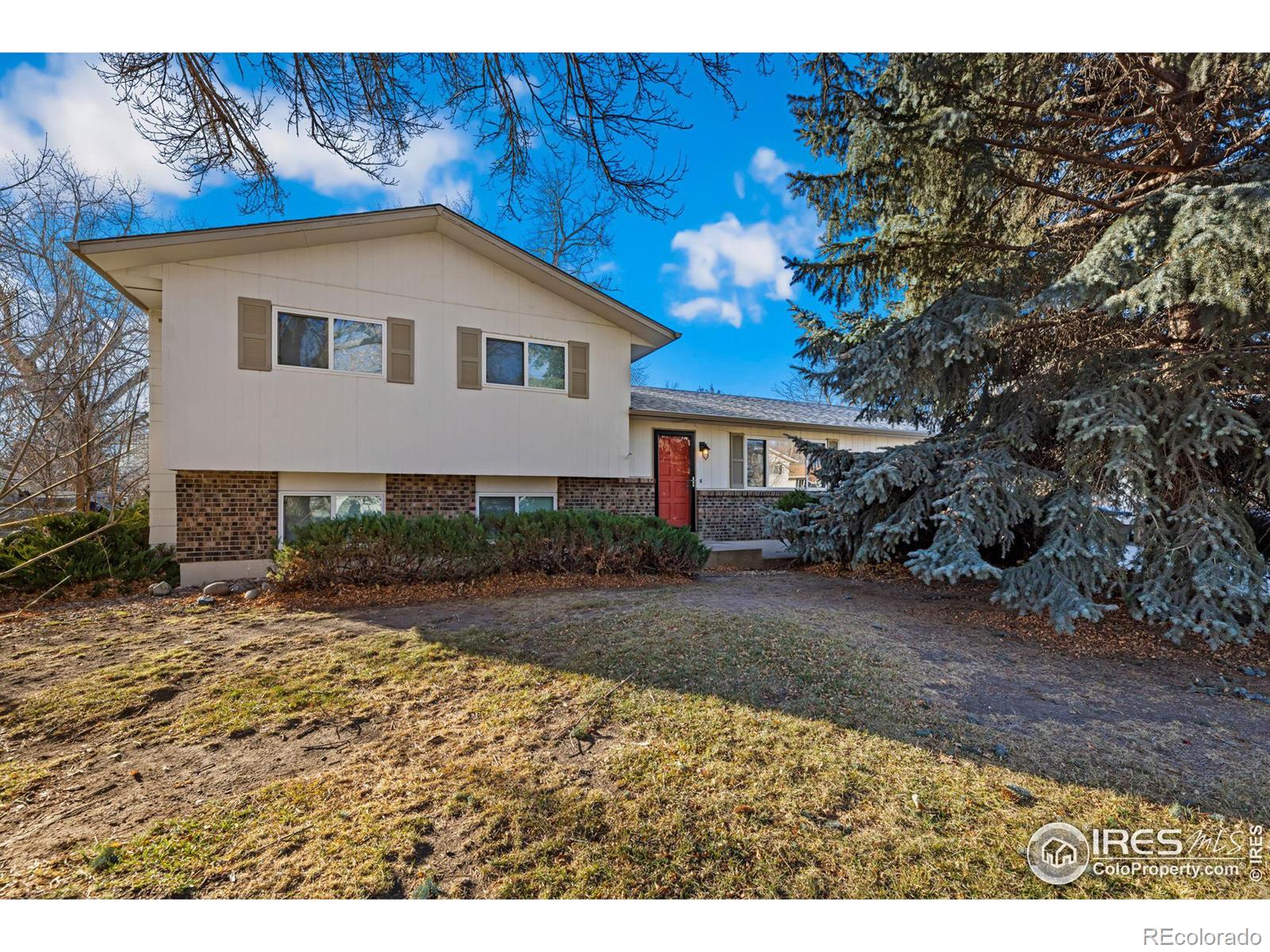 2955  Southmoor Drive, fort collins MLS: 4567891024109 Beds: 4 Baths: 2 Price: $550,000