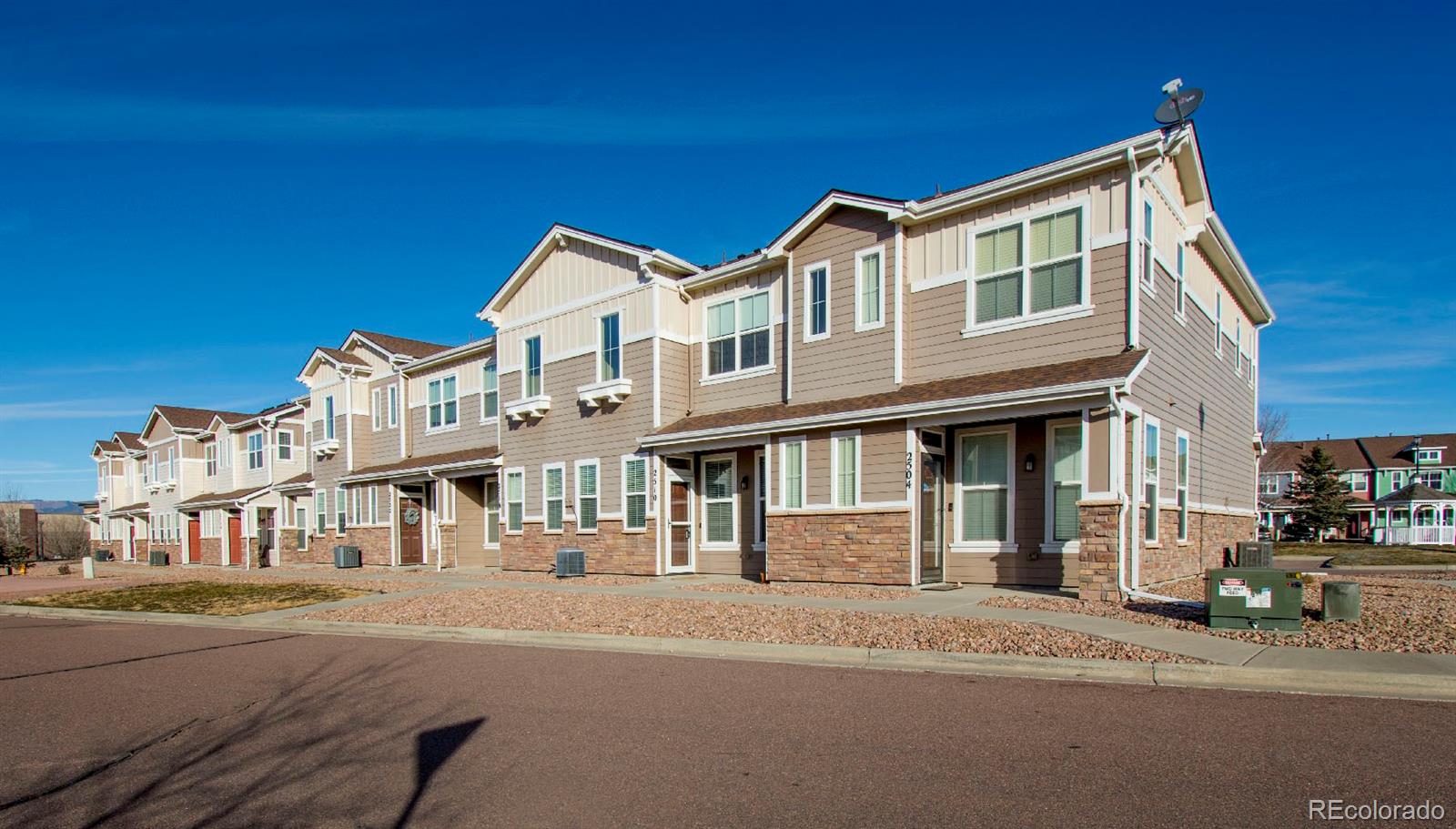 Claremont Ranch Colorado Springs Home | MLS #: 98282772510  Shannara Grove, Colorado Springs Beds: 3 Baths: 3 Price: $338,000