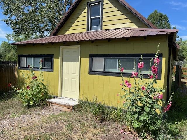 355 9th street, Saguache sold home. Closed on 2025-12-31 for $298,000.