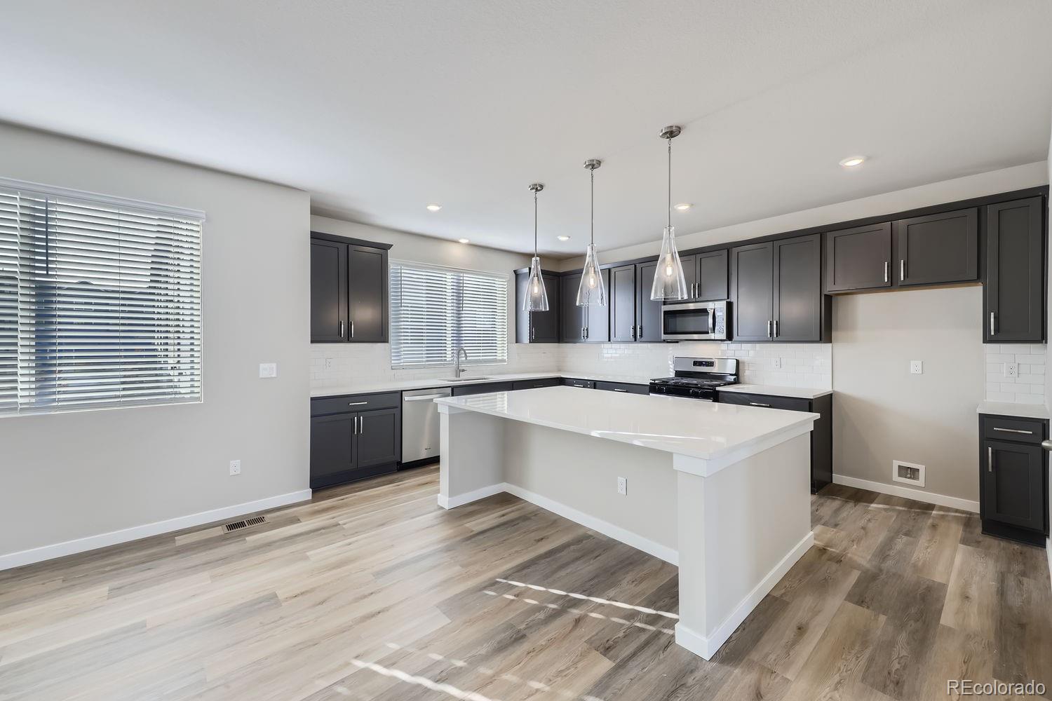 2370 W 167th Lane, broomfield MLS: 9826040 Beds: 4 Baths: 4 Price: $584,990