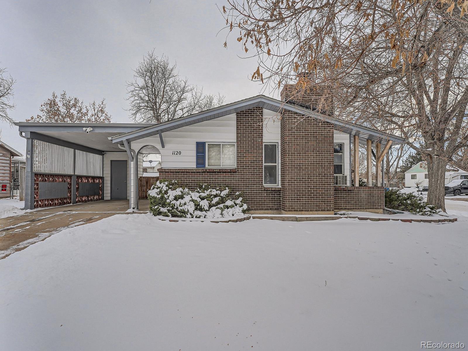 1120 N Norfolk Street, aurora MLS: 2596960 Beds: 4 Baths: 2 Price: $395,000