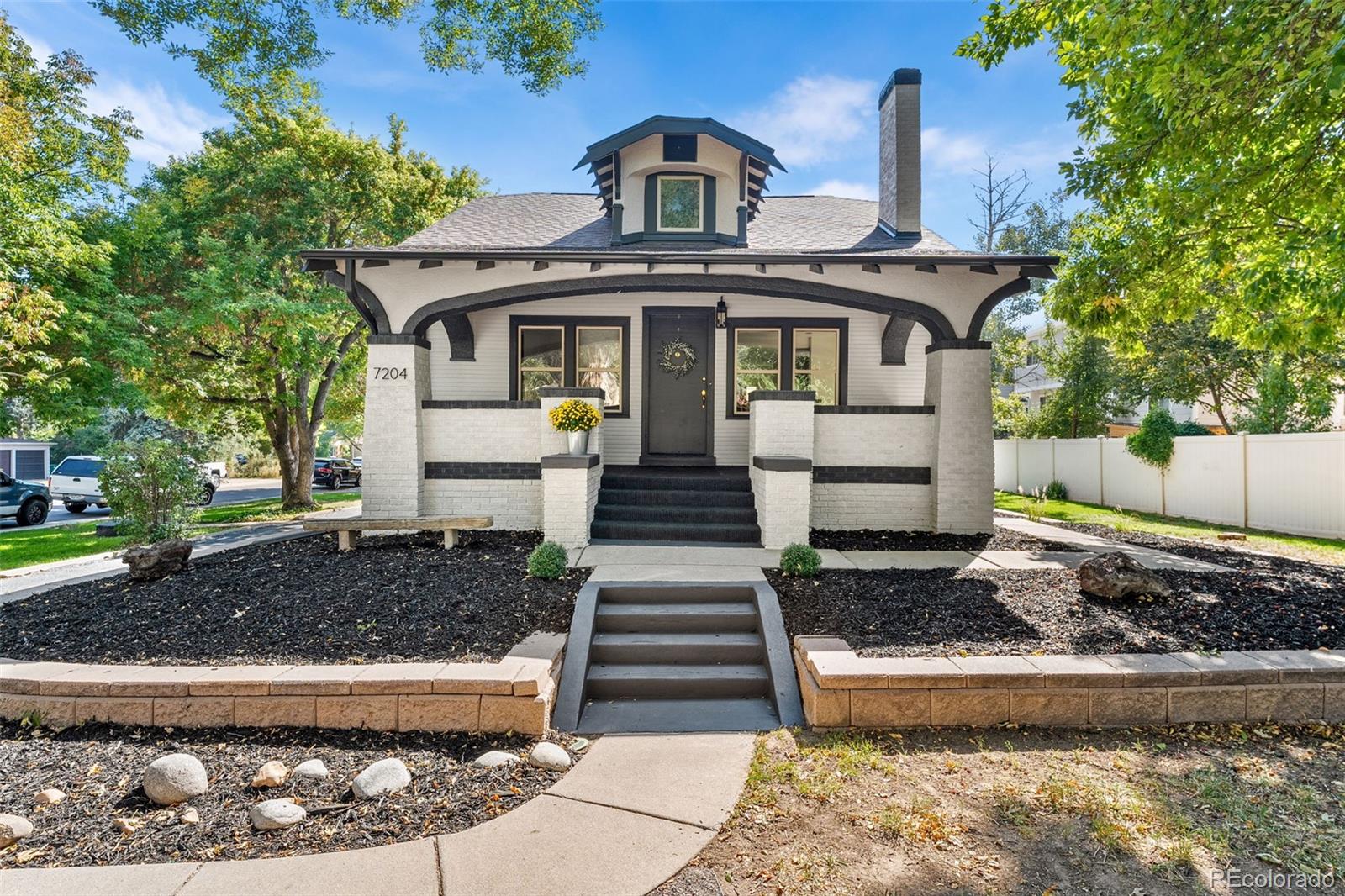 7204 W 26th Avenue, lakewood MLS: 5724731 Beds: 4 Baths: 4 Price: $915,000
