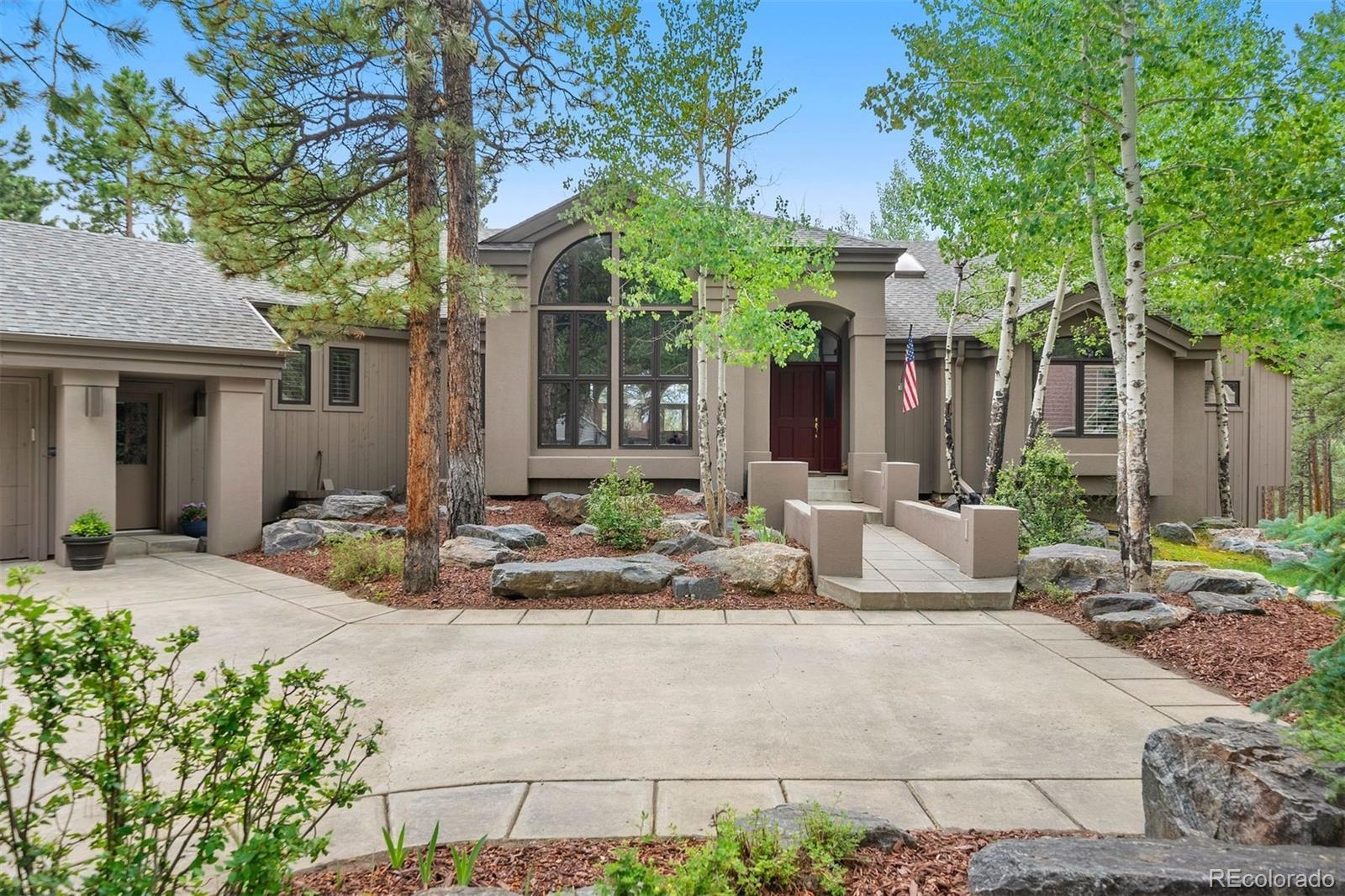 29432  Camelback Lane, evergreen MLS: 4972312 Beds: 4 Baths: 4 Price: $1,739,000