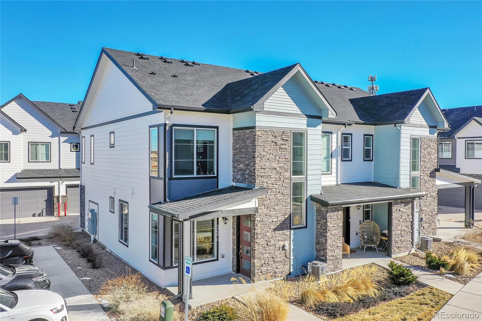9355  Gore Street, arvada MLS: 6680999 Beds: 3 Baths: 3 Price: $495,000