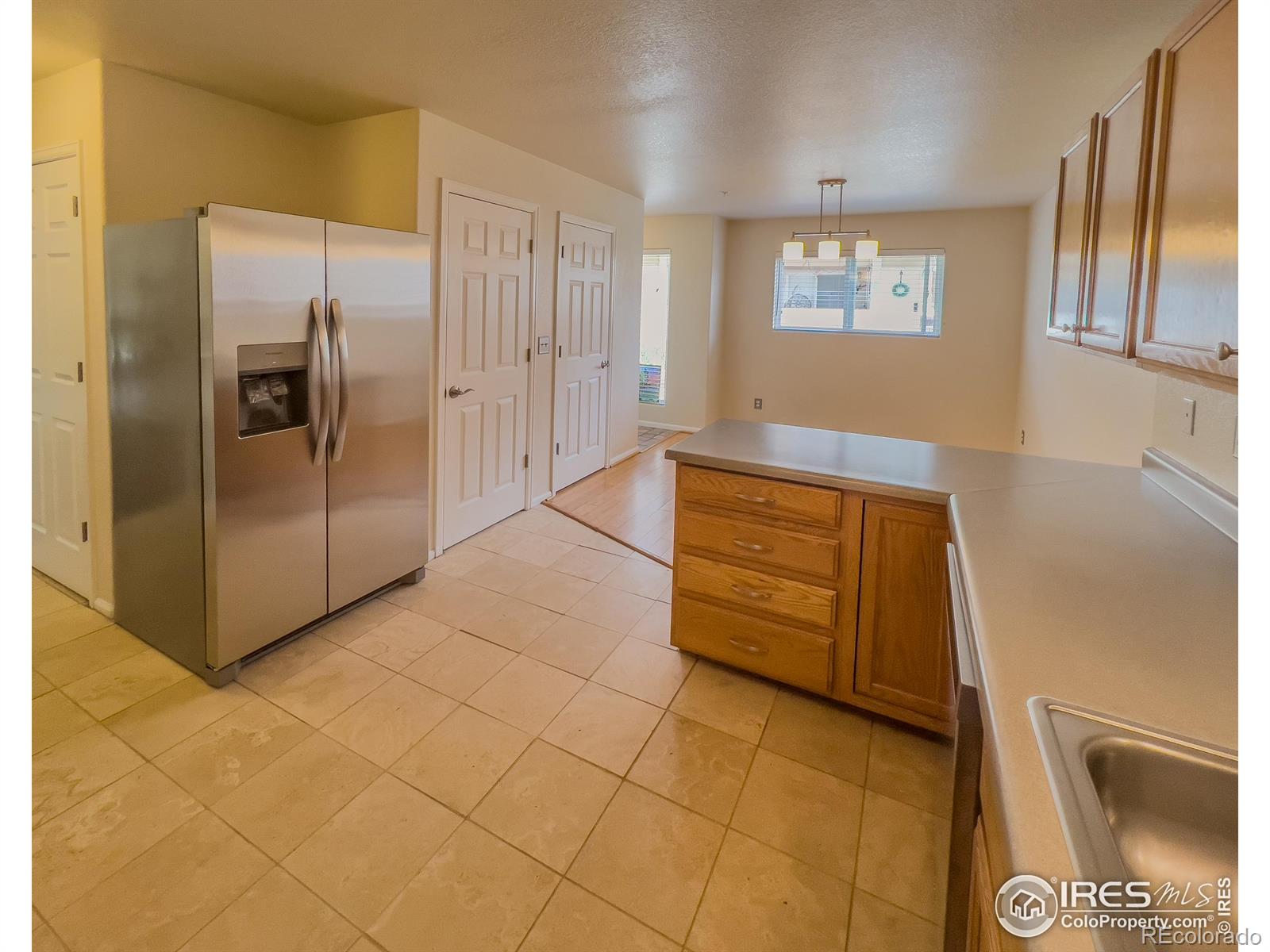 1601 great western drive, Longmont sold home. Closed on 2025-02-19 for $355,000.