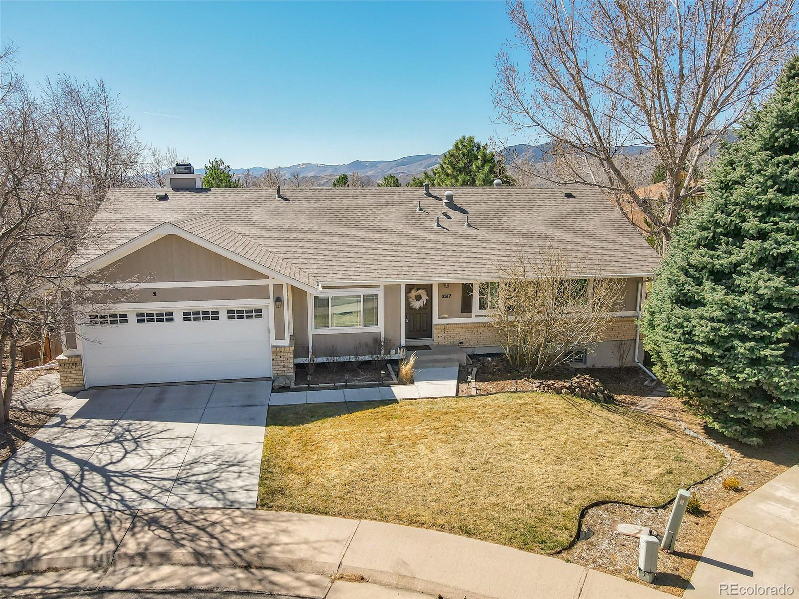 2517 S Eldridge Court, lakewood MLS: 9393533 Beds: 4 Baths: 3 Price: $825,000