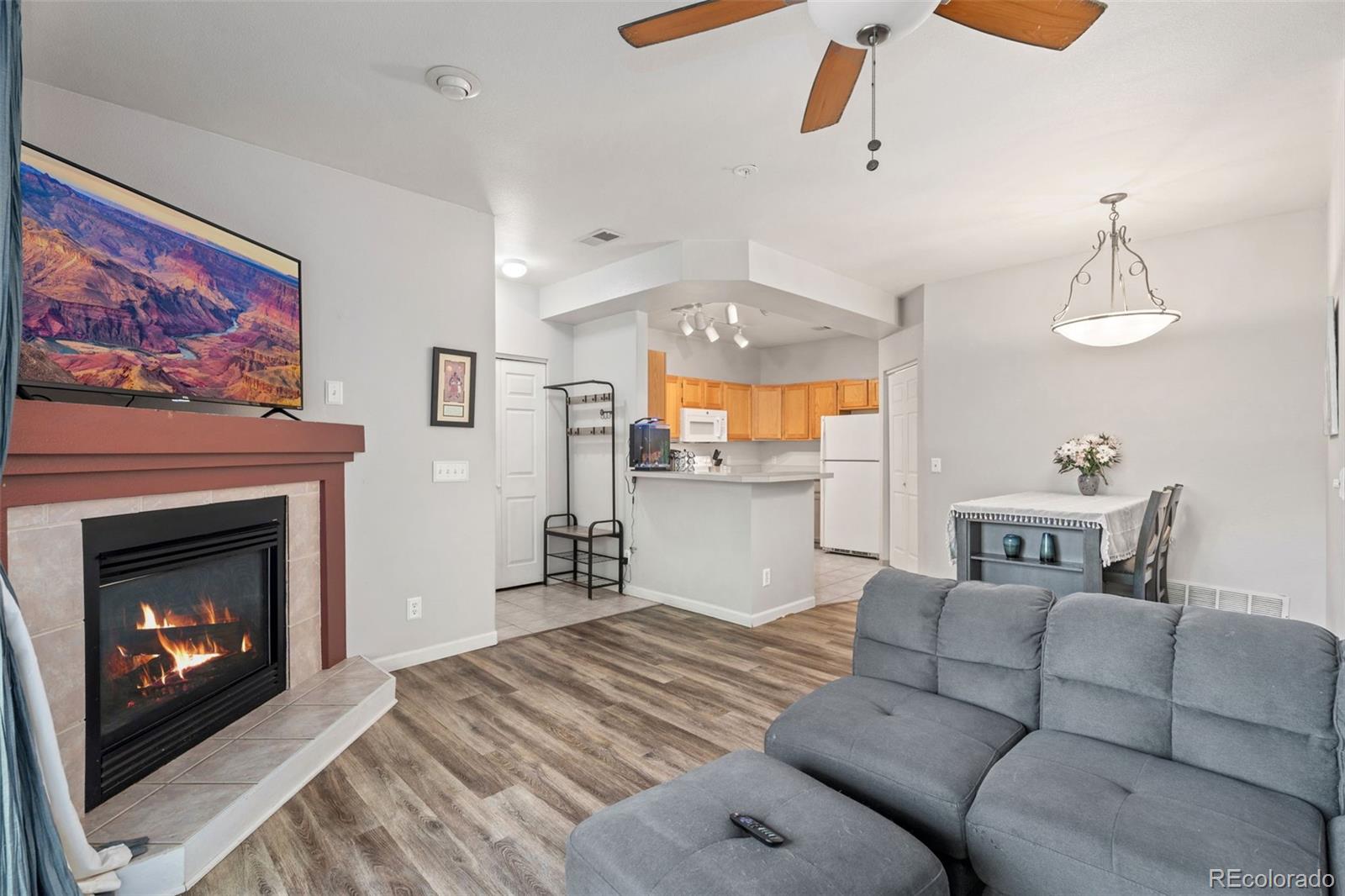 4545 wheaton drive, Fort Collins sold home. Closed on 2025-04-14 for $298,000.