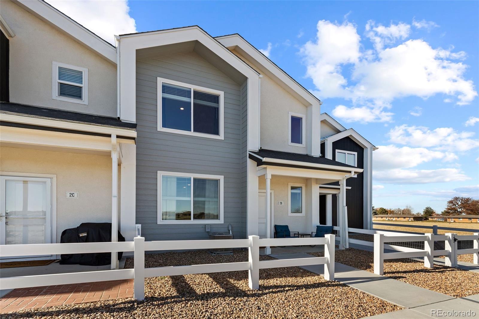500 S Denver Avenue, fort lupton MLS: 6843333 Beds: 2 Baths: 3 Price: $350,000