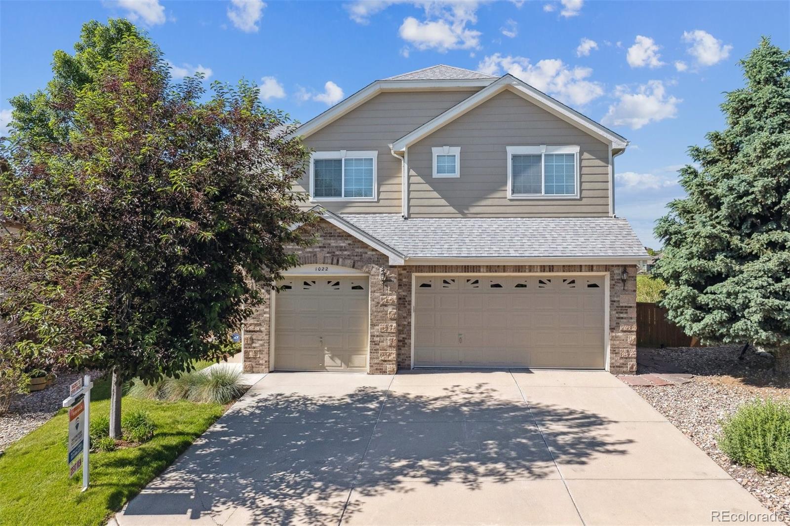 1022  Orion Way, castle rock MLS: 2421428 Beds: 4 Baths: 3 Price: $735,000