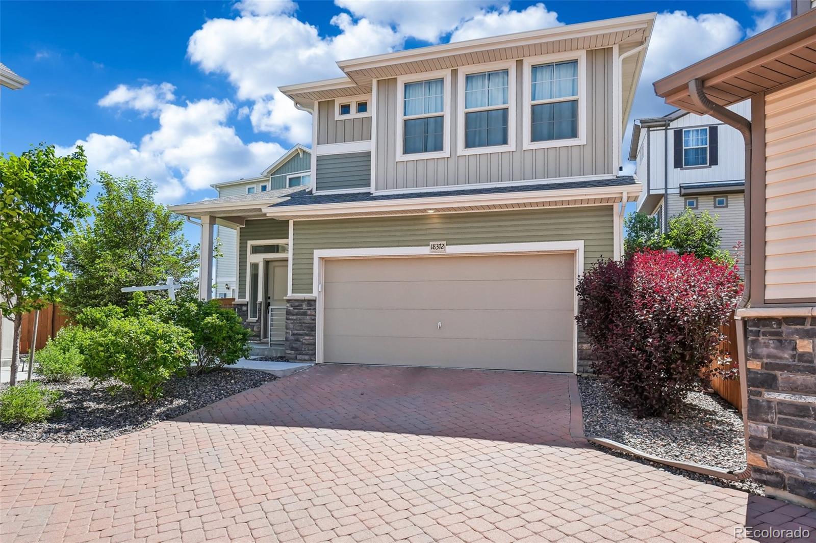 18372 E 100th Place, commerce city MLS: 3685958 Beds: 2 Baths: 3 Price: $425,000