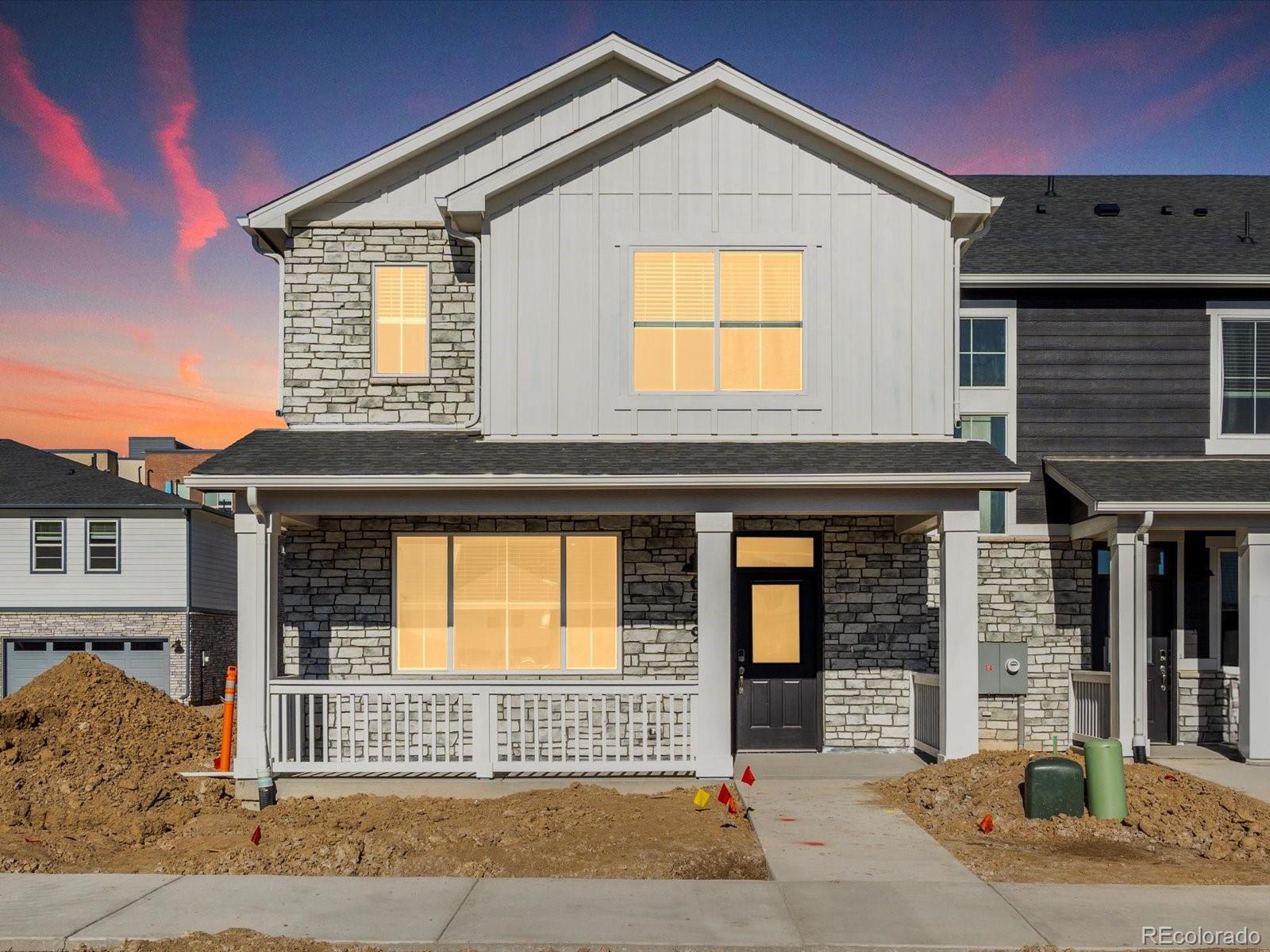 6579 N Malaya Street, aurora MLS: 6798872 Beds: 3 Baths: 3 Price: $469,990