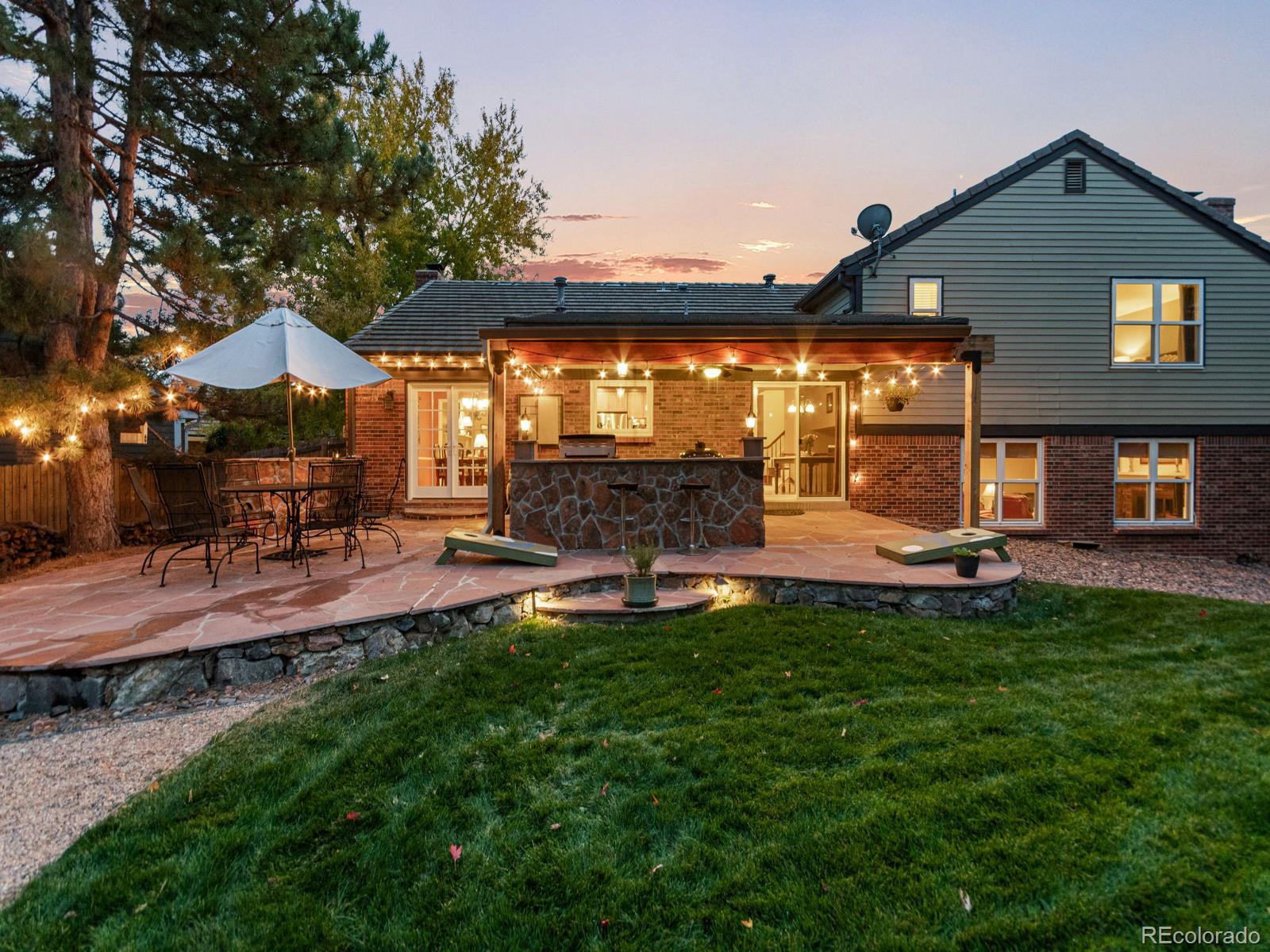 7668 S Locust Street, centennial MLS: 2363900 Beds: 4 Baths: 4 Price: $895,000