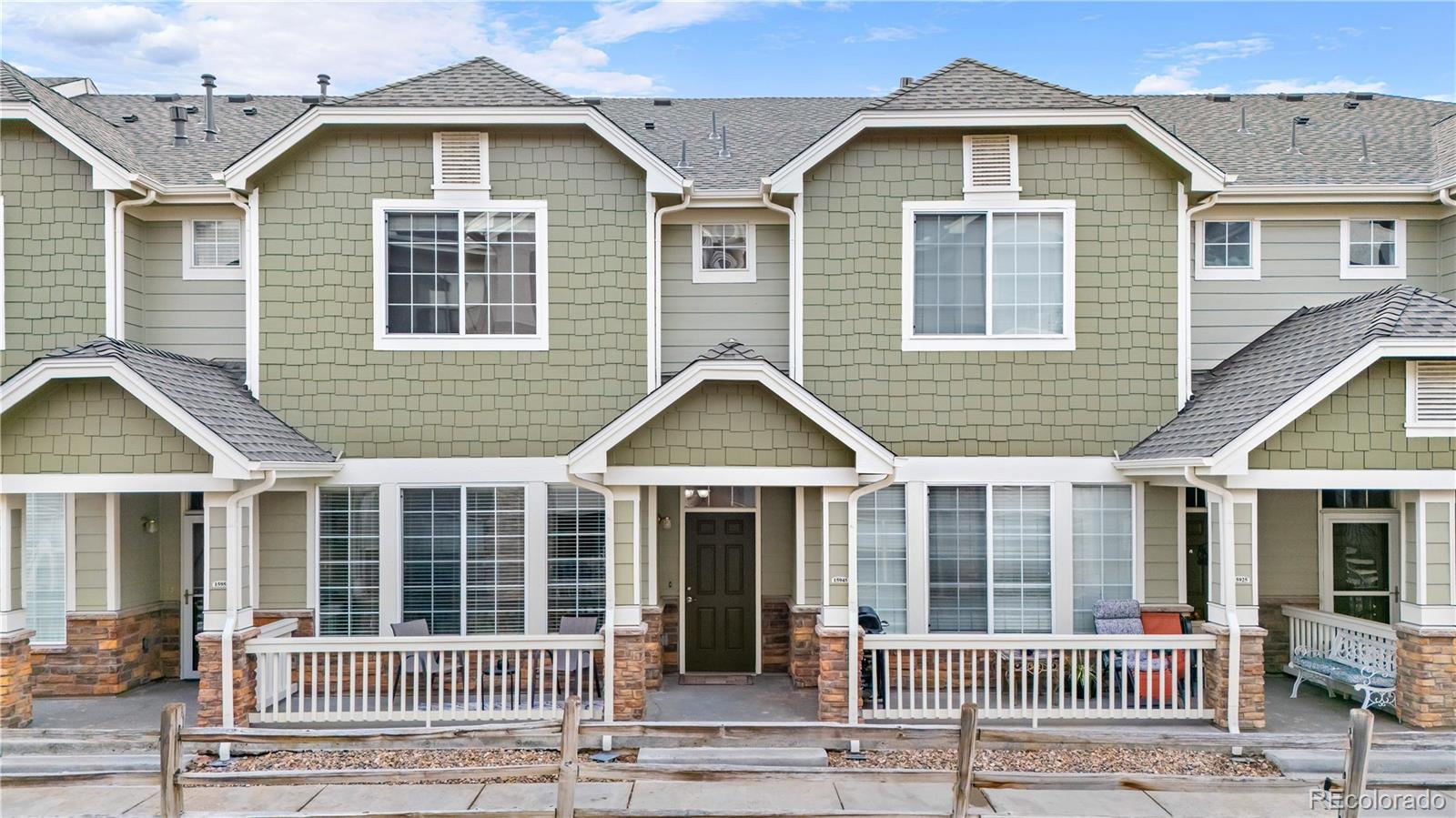 Landing At Cherry Creek Aurora Condo / Townhome | MLS #: 571374515945 E Geddes Drive 54, Aurora Beds: 3 Baths: 3 Price: $409,877