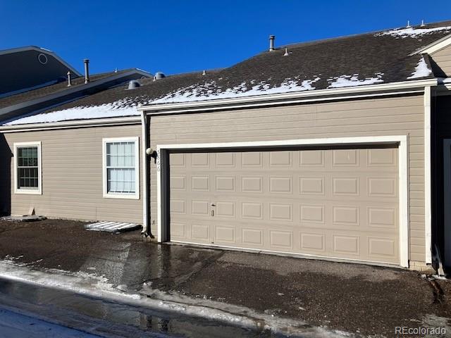 5866 W Asbury Place , Lakewood  MLS: 5706368 Beds: 3 Baths: 3 Price: $385,000