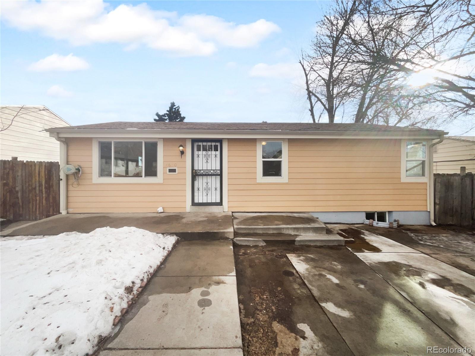 4620 W Alaska Place, denver MLS: 5545502 Beds: 5 Baths: 2 Price: $440,000