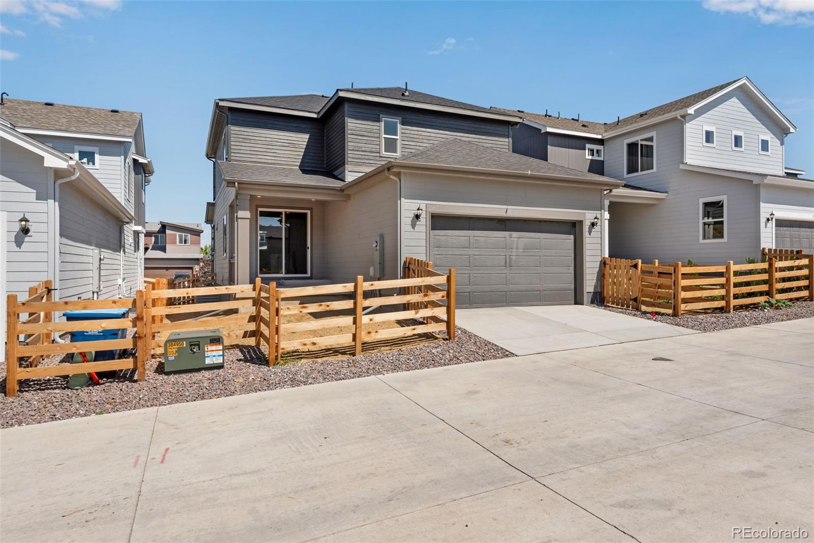 17844 E 107th Place, commerce city MLS: 9109030 Beds: 4 Baths: 4 Price: $549,900