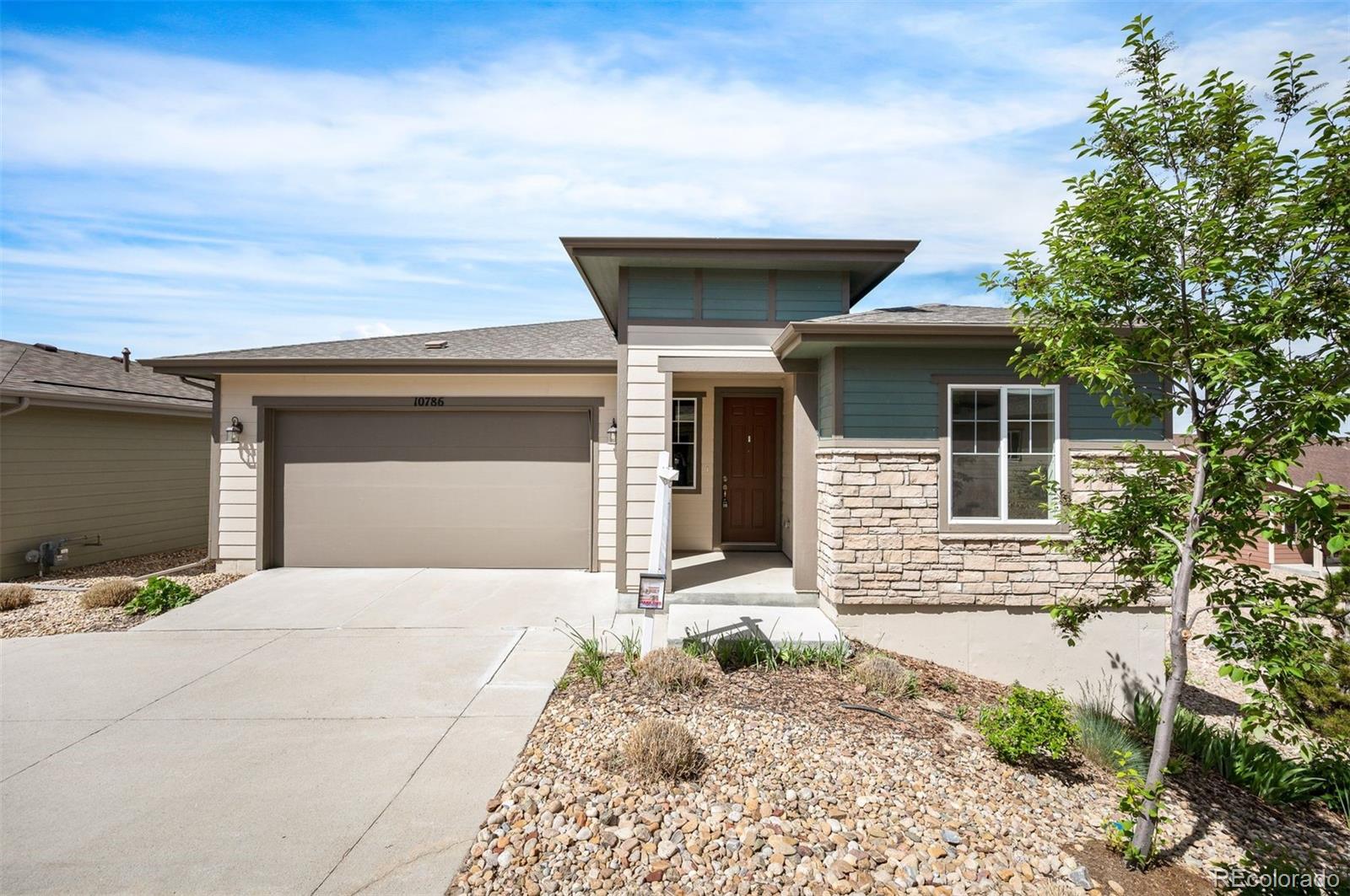 10786  Bear Cub Drive, broomfield MLS: 5891120 Beds: 2 Baths: 2 Price: $680,000