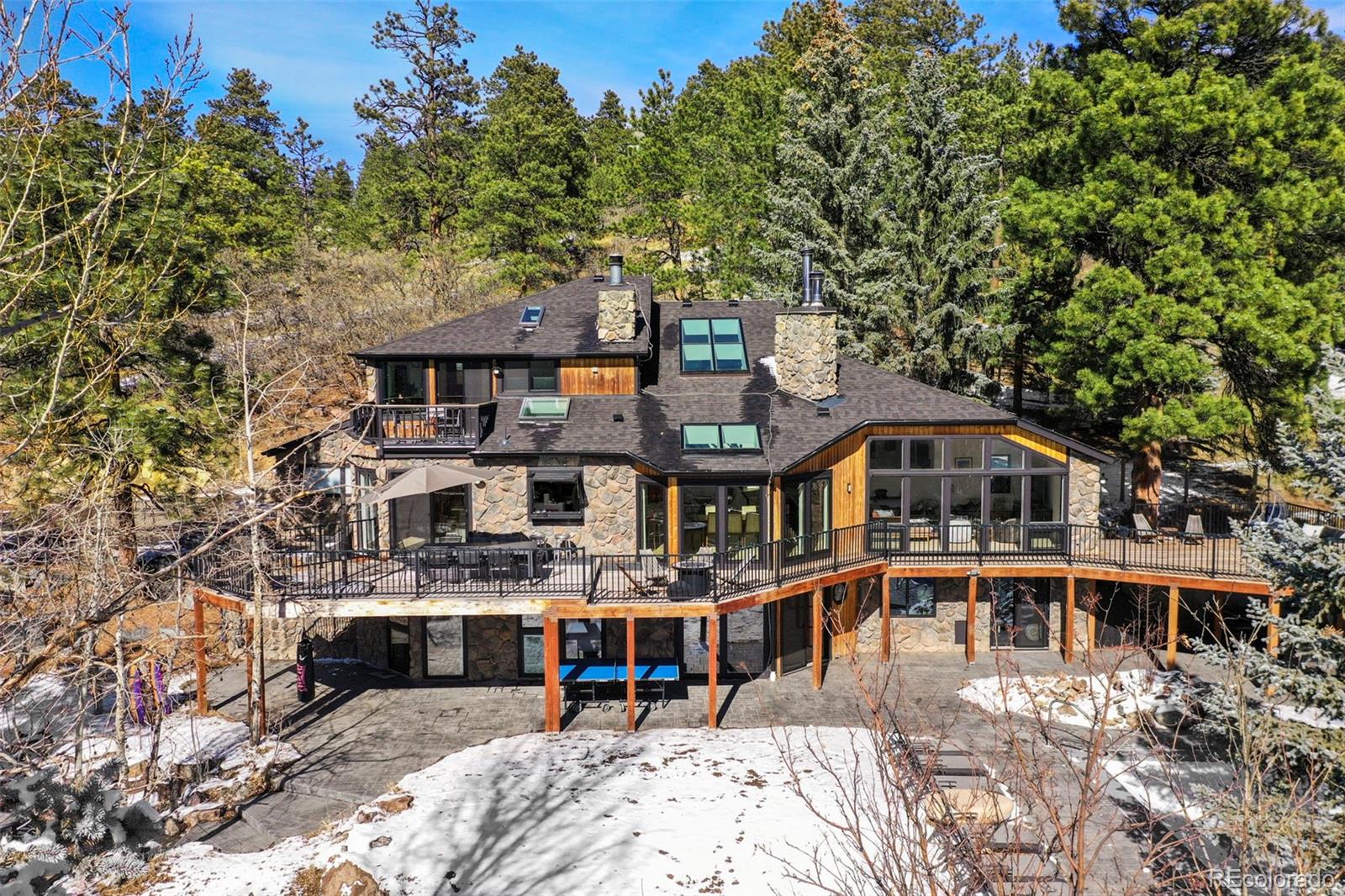 4398 cameyo road, Indian Hills sold home. Closed on 2025-12-29 for $1,900,000.