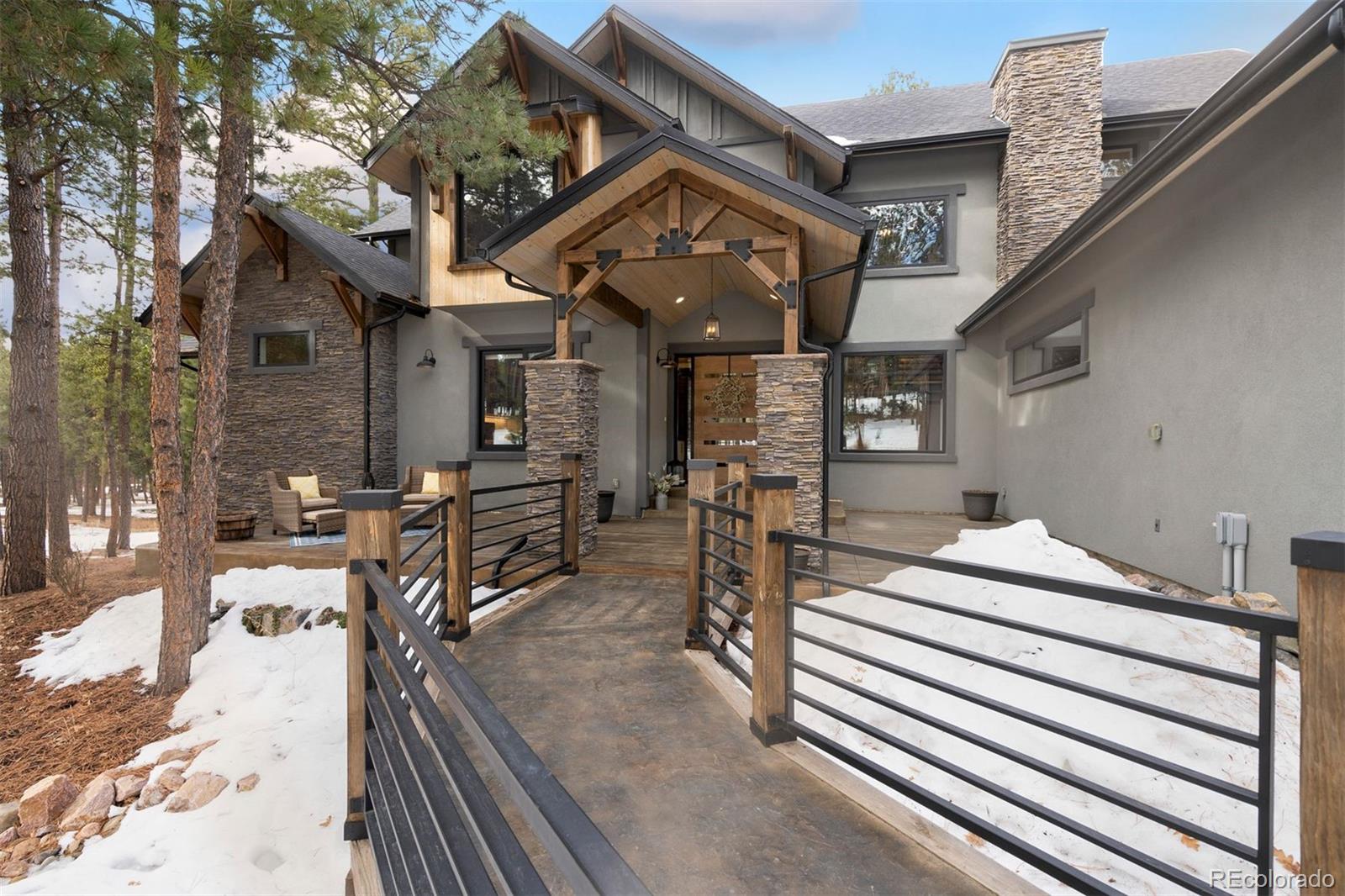 950 tiner trail, Monument sold home. Closed on 2025-04-11 for $2,525,000.