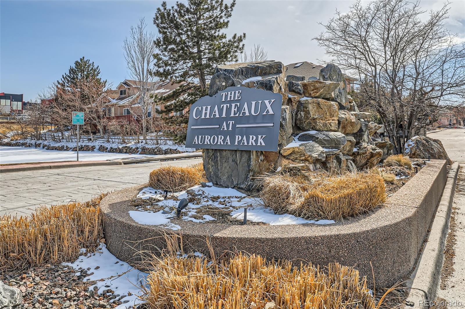 2444 s scranton way, Aurora sold home. Closed on 2025-03-27 for $425,000.