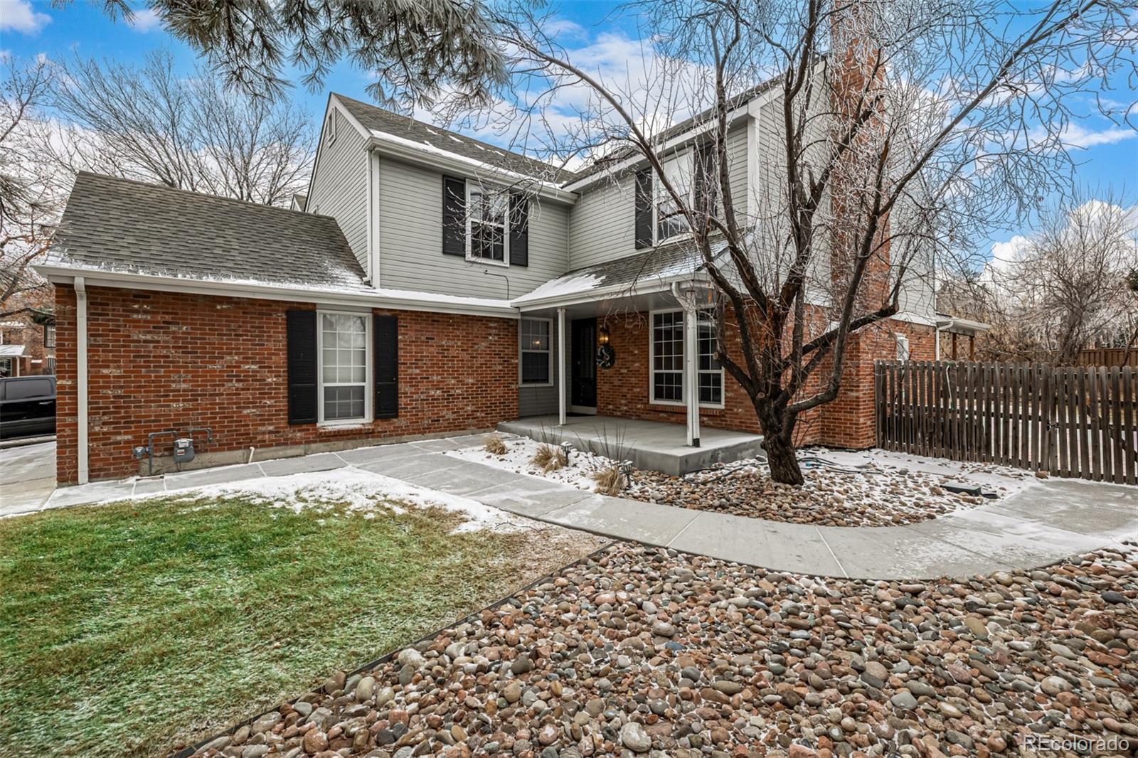 7501 S Ivanhoe Circle, centennial MLS: 3968979 Beds: 3 Baths: 3 Price: $595,000