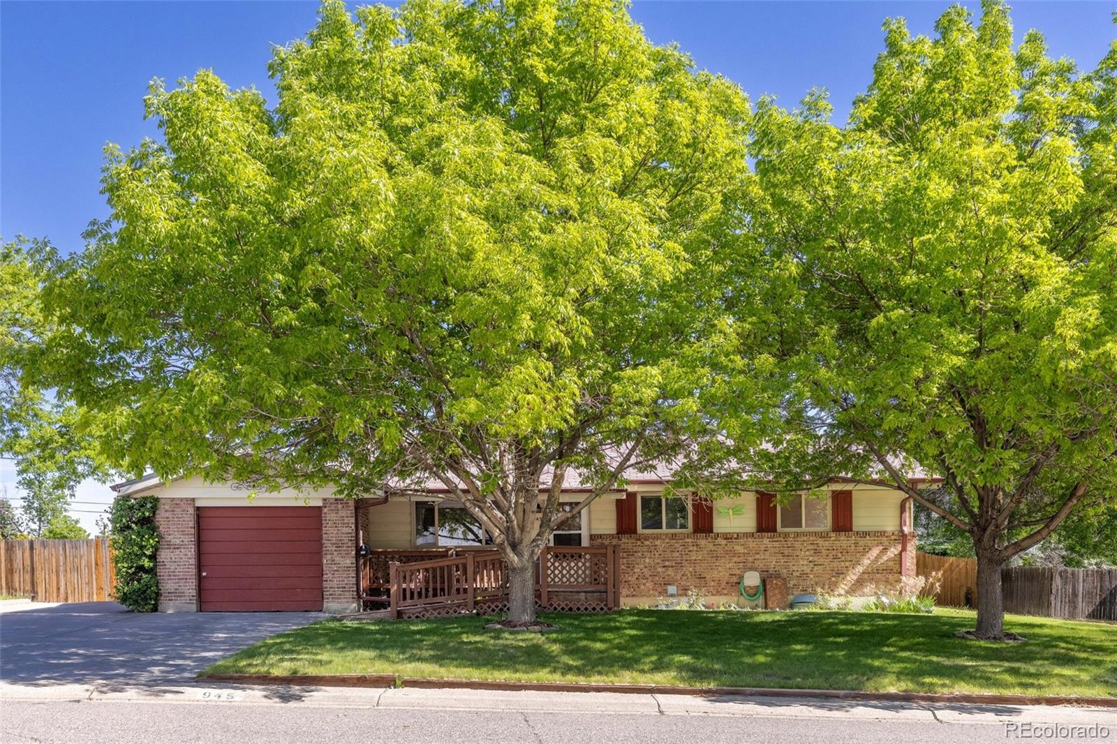 945 W 101st Avenue, northglenn MLS: 8343746 Beds: 4 Baths: 2 Price: $500,000