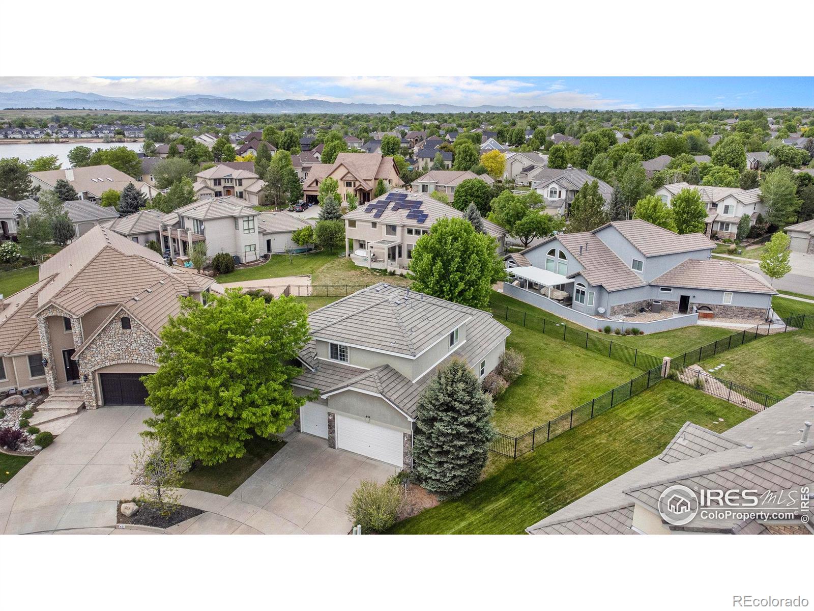 457  Harbor Court, windsor MLS: 4567891026301 Beds: 5 Baths: 4 Price: $807,500