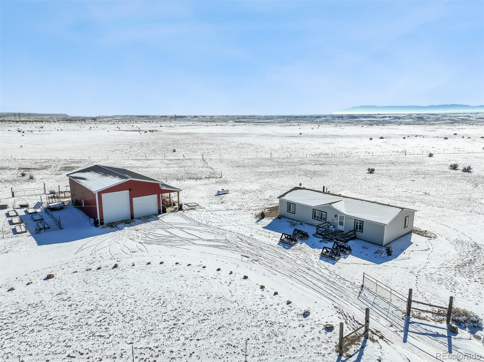 Fountain Home | MLS #: 67361189775  Avenida Alegre Point, Fountain Beds: 3 Baths: 2 Price: $460,000