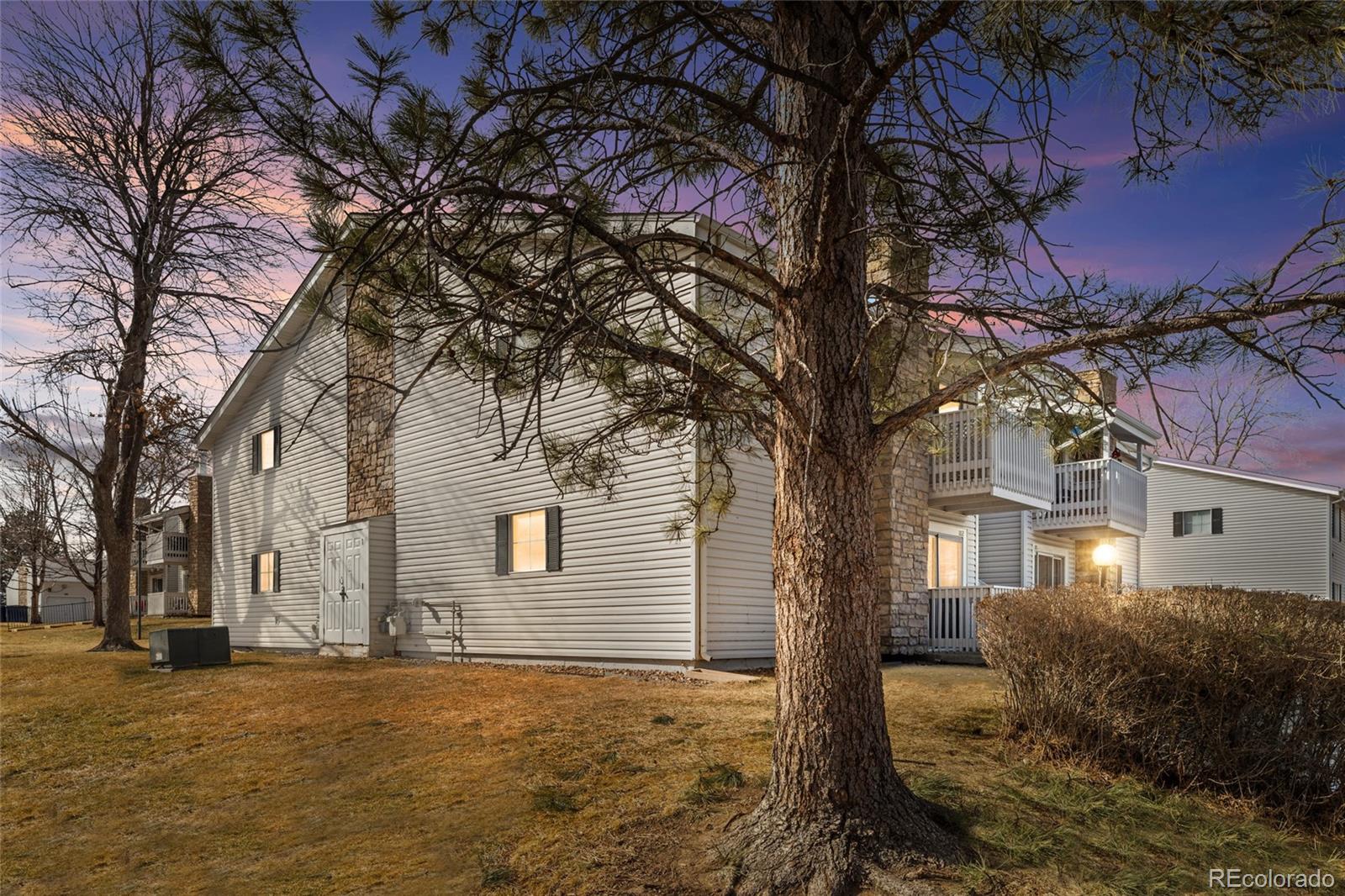 Brandychase Aurora Condo / Townhome | MLS #: 381966014454 E Colorado Drive 102, Aurora Beds: 1 Baths: 1 Price: $175,000