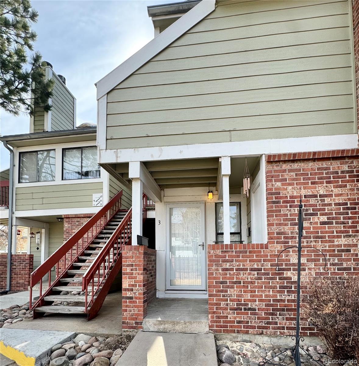 Sable Cove Aurora Condo / Townhome | MLS #: 4913367912 S Dearborn Way 3, Aurora Beds: 1 Baths: 1 Price: $185,000