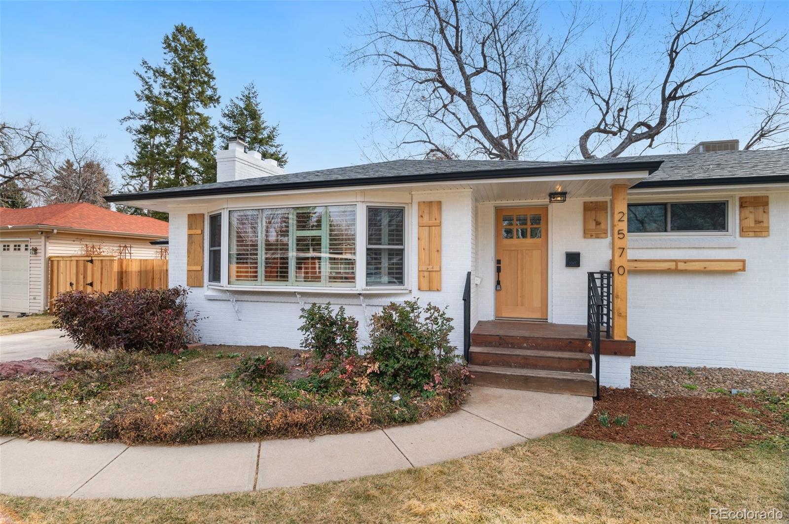 2570  Bell Court, lakewood MLS: 7691083 Beds: 5 Baths: 3 Price: $850,000