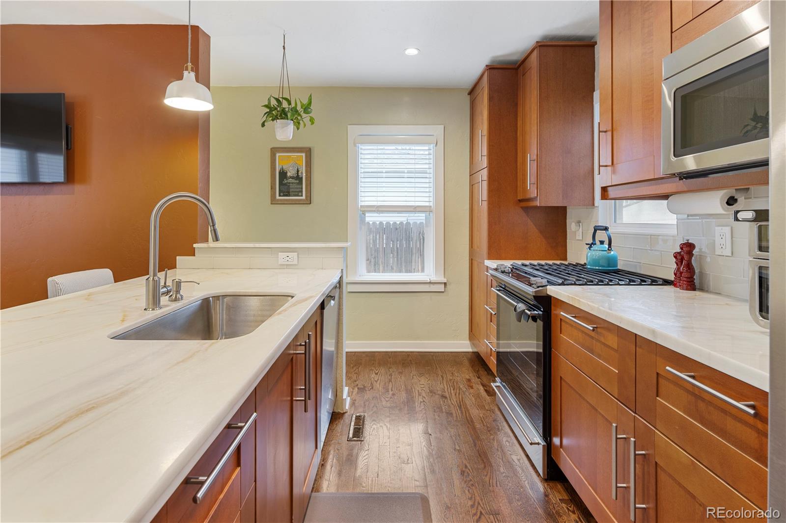2665 S Pennsylvania Street, denver MLS: 3768497 Beds: 3 Baths: 2 Price: $699,000