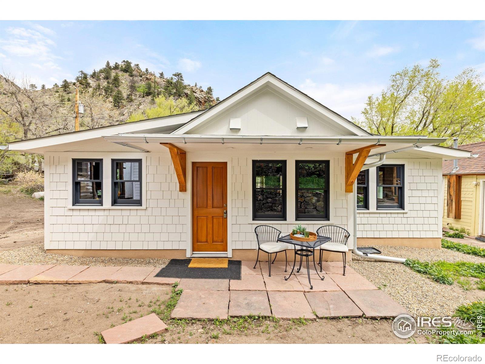 59 eldorado springs drive, Eldorado Springs sold home. Closed on 2025-07-03 for $1,020,000.