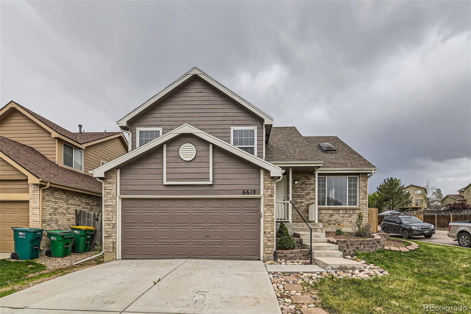 6610  Monaco Way, brighton MLS: 9201320 Beds: 3 Baths: 3 Price: $489,900