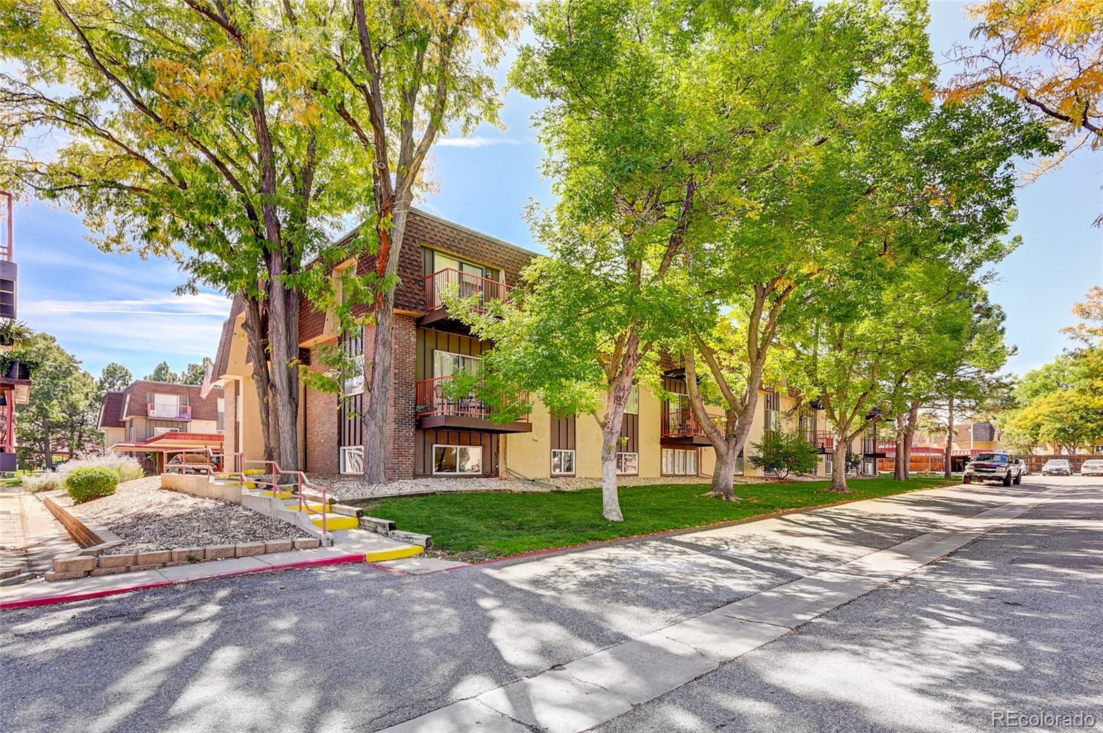 Whispering Pines Denver Condo / Townhome | MLS #: 32507037755 E Quincy Avenue 104A1, Denver Beds: 2 Baths: 1 Price: $185,000