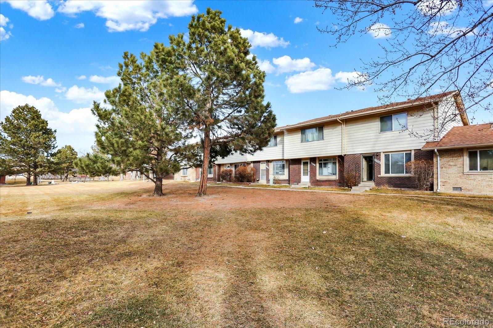 Hallcrafts Village East Aurora Condo / Townhome | MLS #: 647161412933 E Louisiana Avenue , Aurora Beds: 3 Baths: 3 Price: $359,900