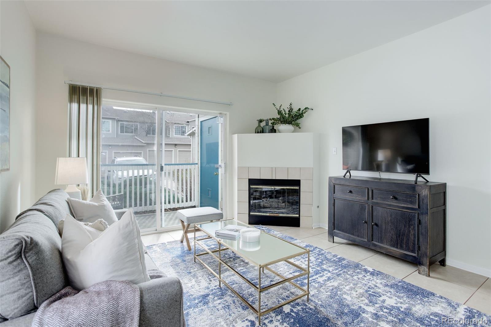 8415  pebble creek way, Highlands Ranch sold home. Closed on 2025-09-23 for $370,000.