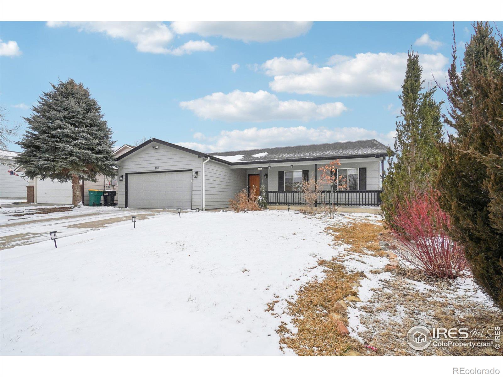 101 N 49th Ave Pl, greeley MLS: 4567891026838 Beds: 5 Baths: 3 Price: $499,000