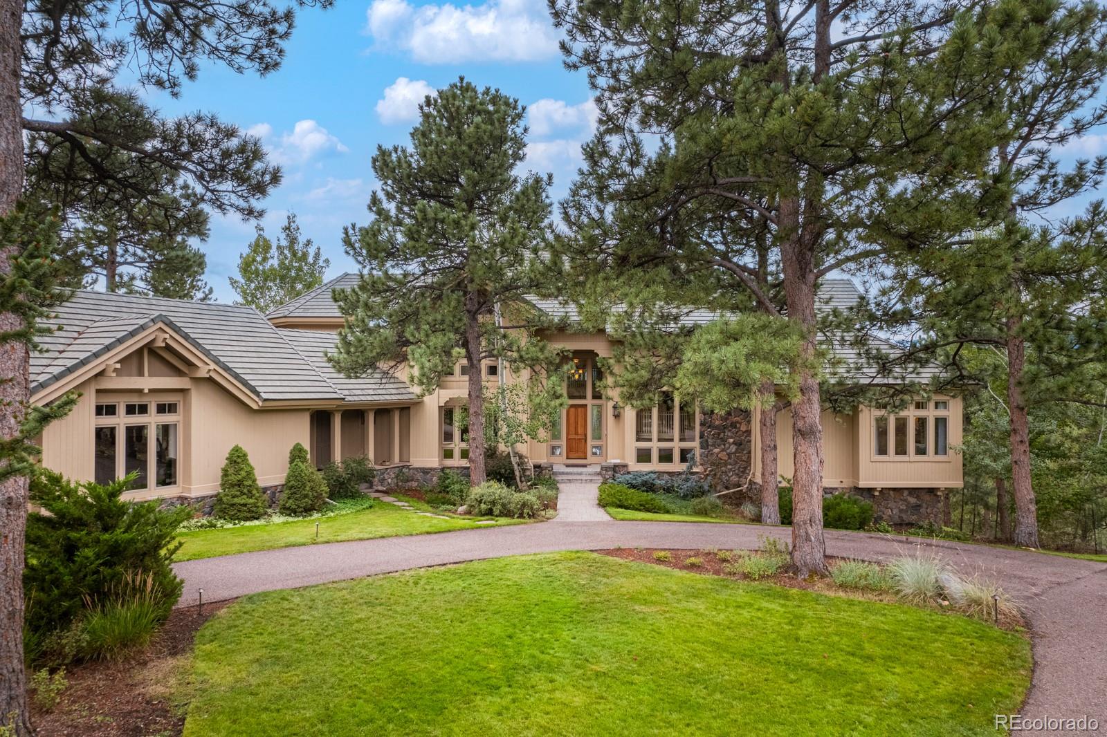 2521 juniper court, Golden sold home. Closed on 2025-07-21 for $2,800,000.