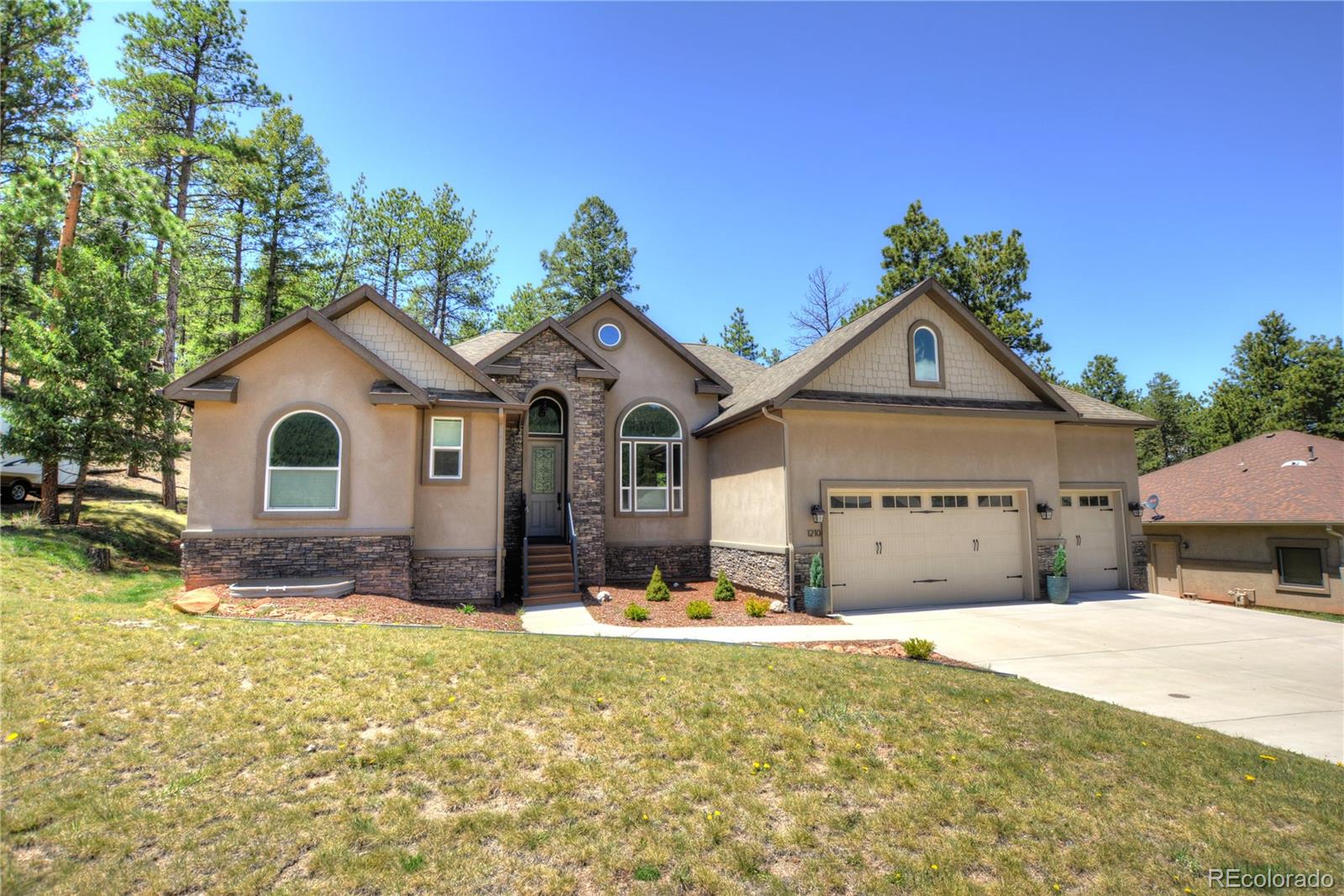  Woodland Park Home | MLS #: 92073511210  Cottontail Trail, Woodland Park Beds: 4 Baths: 3 Price: $849,000