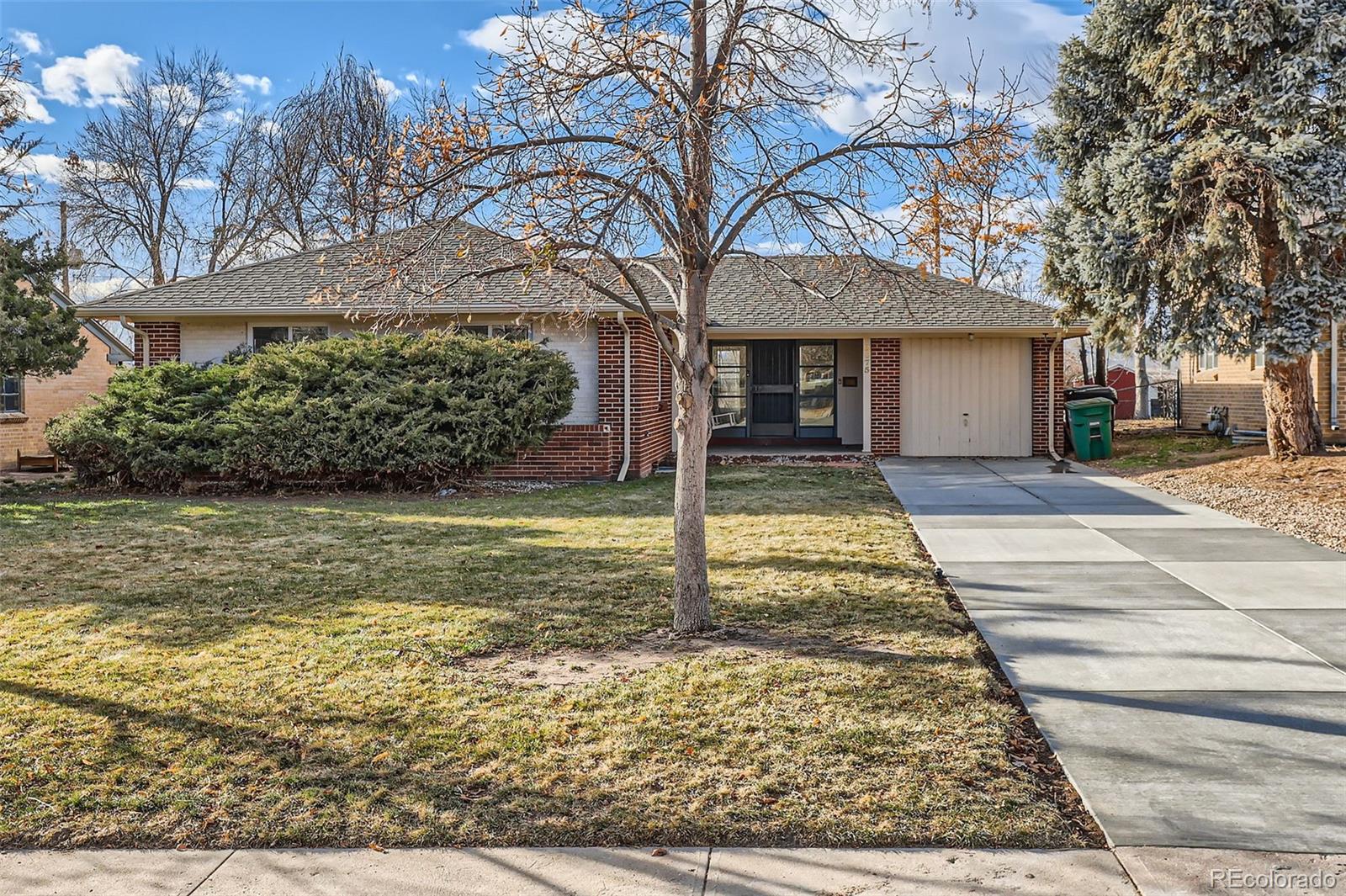 2675 N Saint Paul Street, denver MLS: 3409735 Beds: 4 Baths: 2 Price: $625,000