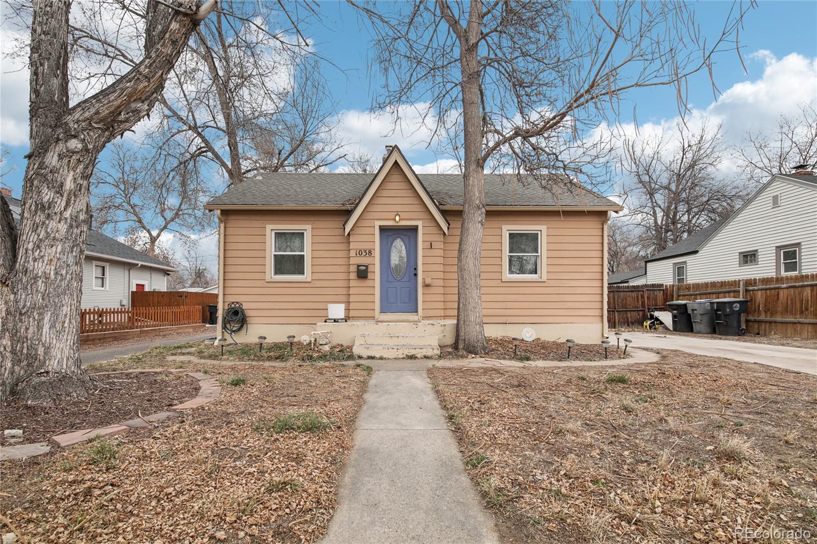 1038  9th Avenue, longmont MLS: 3512052 Beds: 3 Baths: 2 Price: $424,900