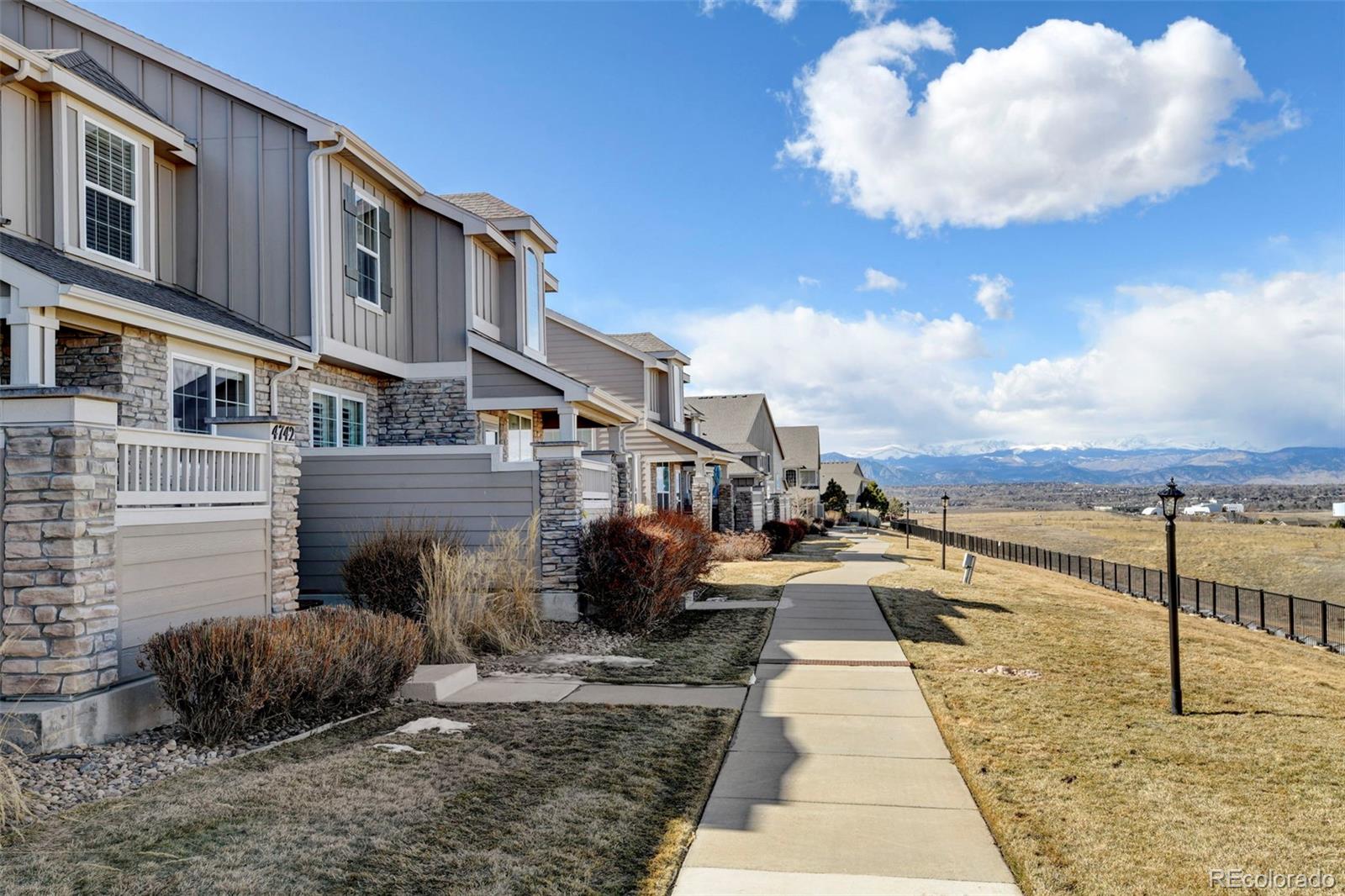 Wildgrass Broomfield Condo / Townhome | MLS #: 63603534742  Raven Run , Broomfield Beds: 2 Baths: 3 Price: $569,900