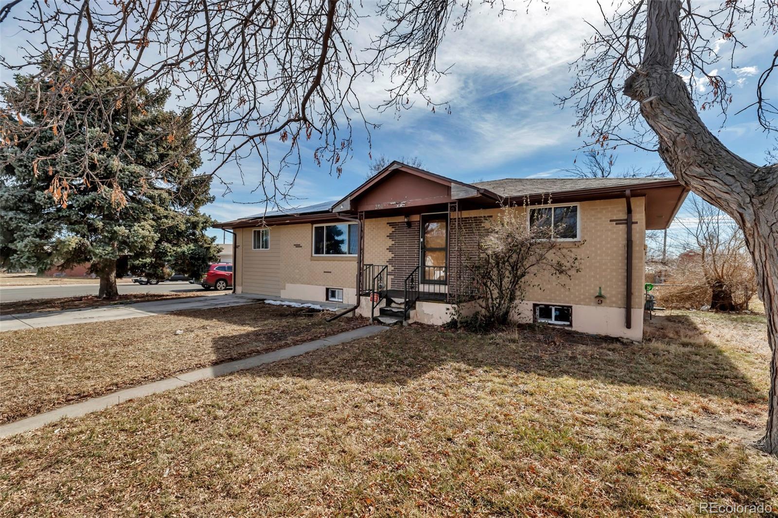 2700 W 91st Avenue, denver MLS: 9657783 Beds: 3 Baths: 2 Price: $425,000