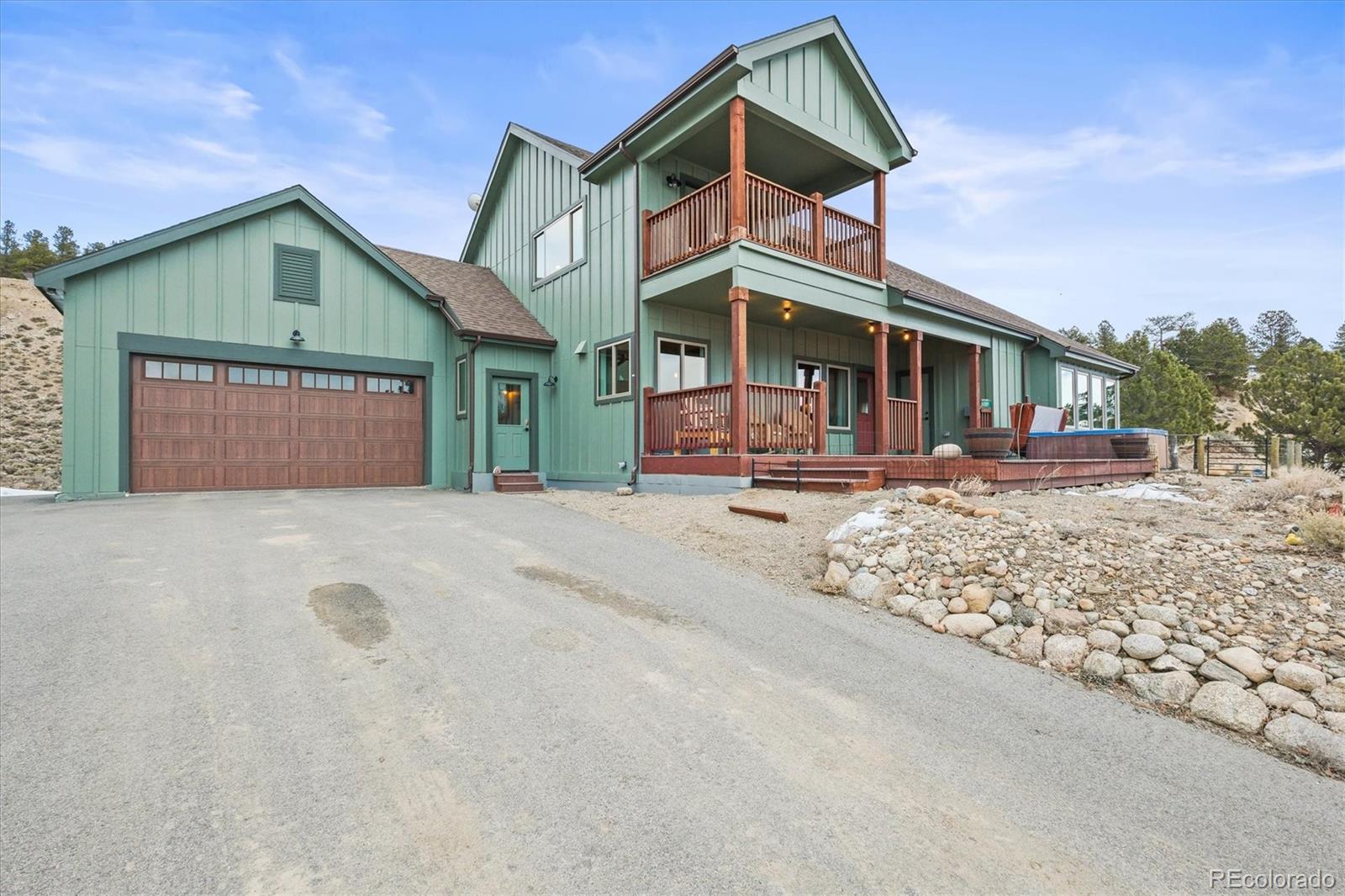 389 twin peaks drive, Twin Lakes sold home. Closed on 2025-06-20 for $975,000.